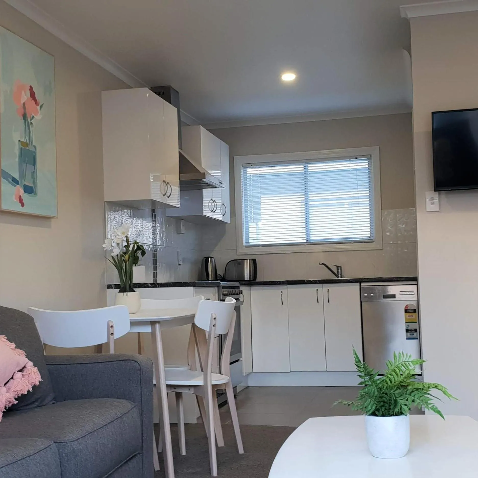 Rose Apartments Unit 3 Central Rotorua - Accommodation & Spa