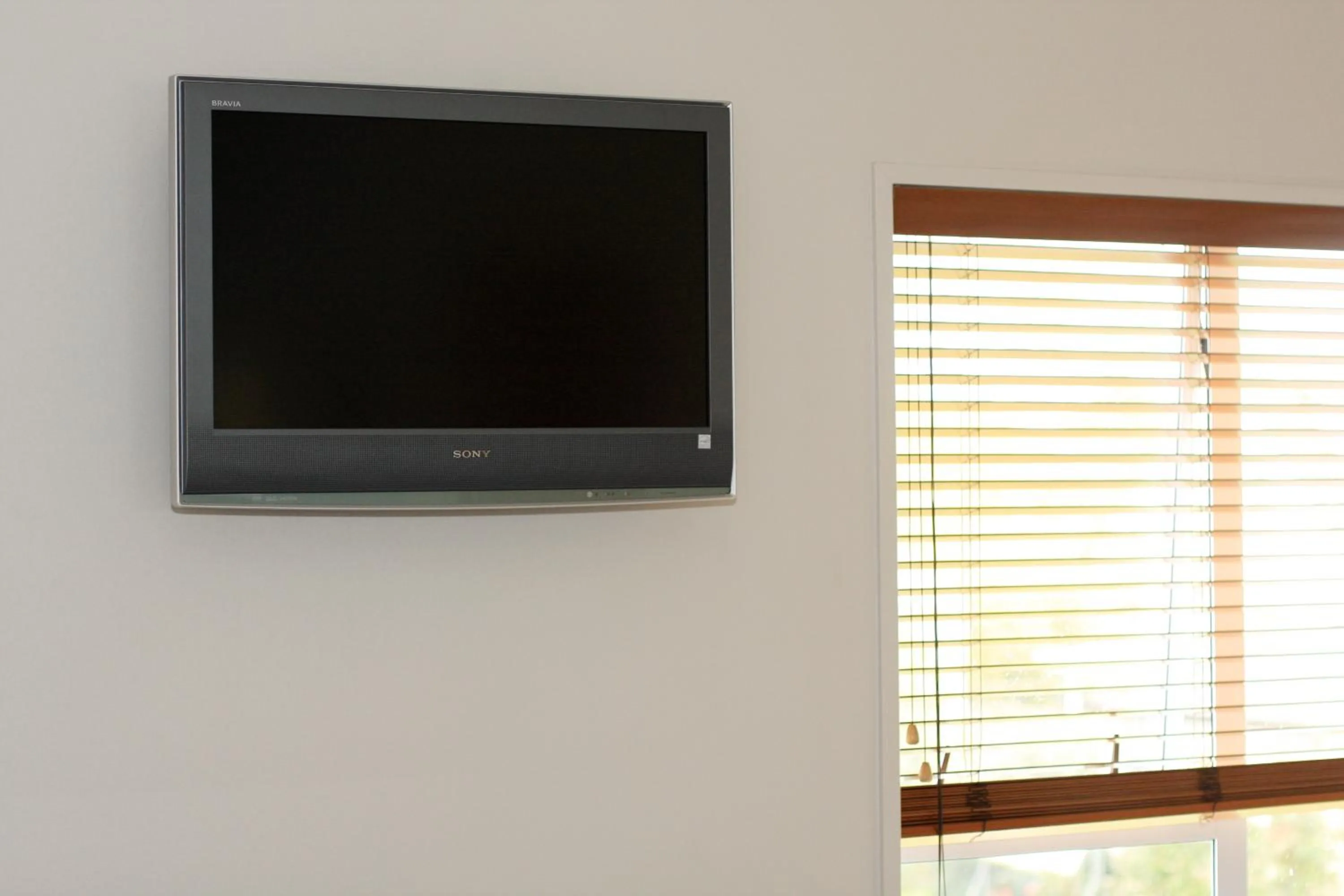 Day in Broadway Motel & Miro Court Villas