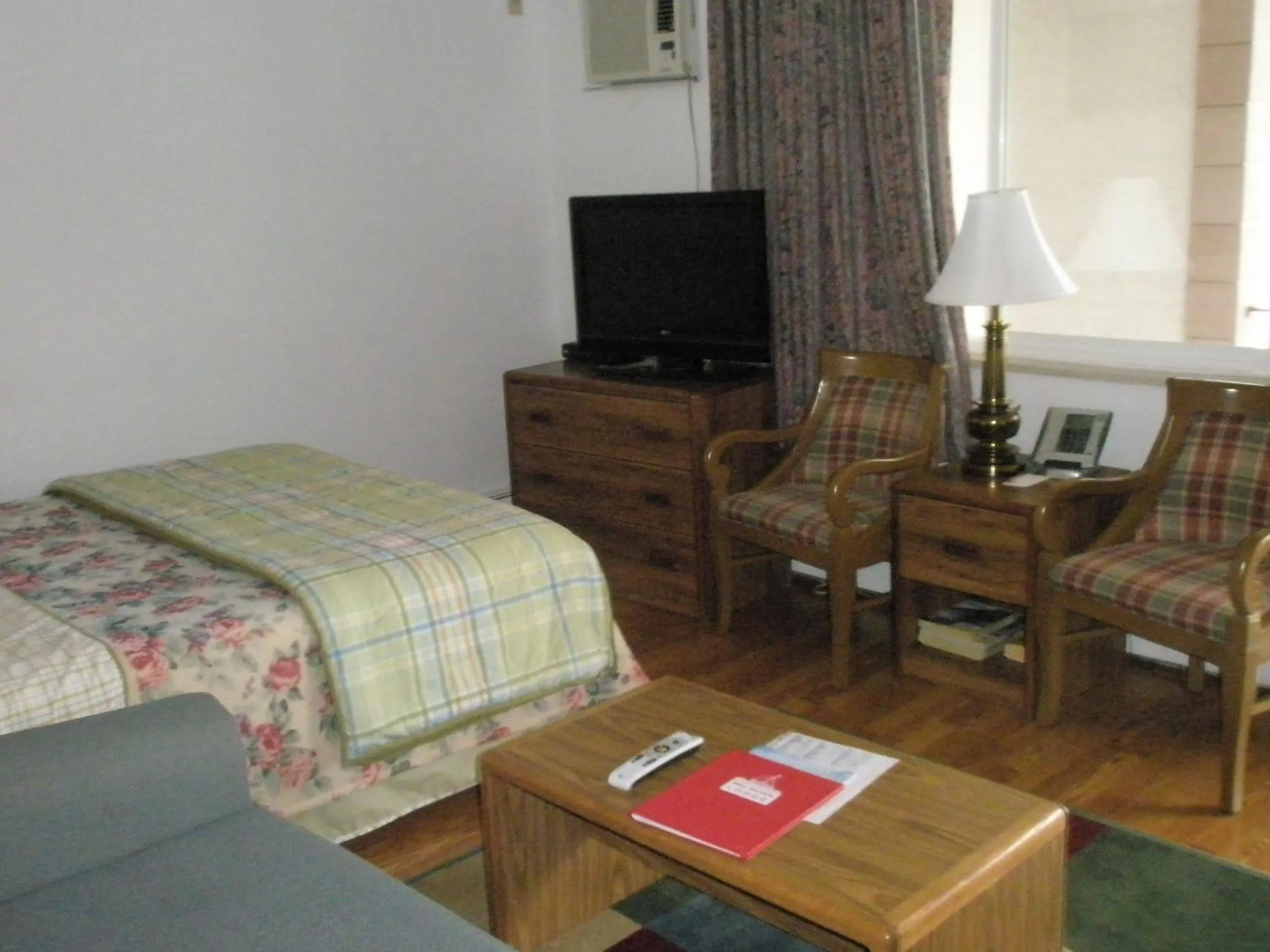 Day in Mel Haven Motel