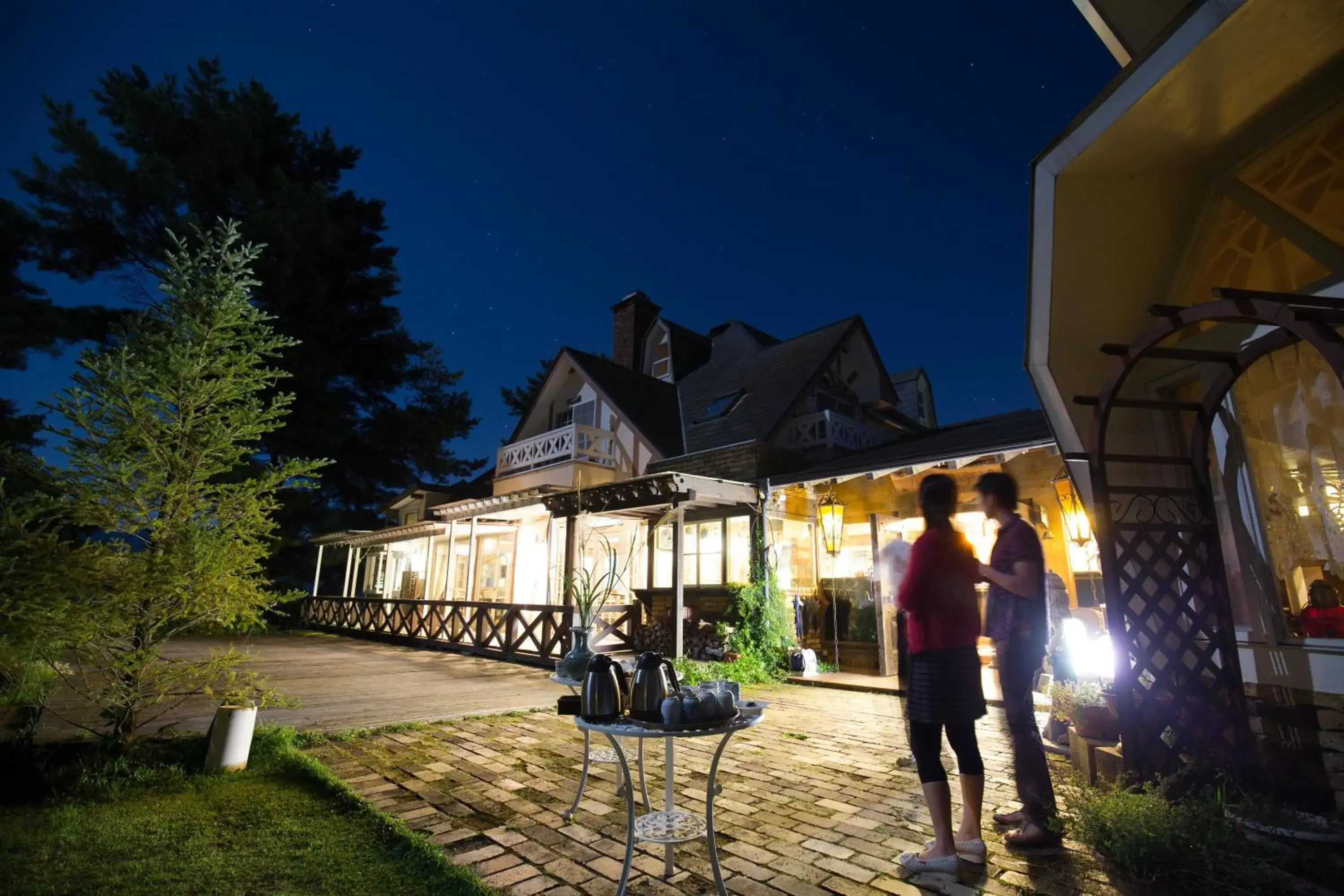 Facade/entrance in Minami Aso Luna Observatory Auberge Mori no Atelier Facade/entrance in Minami Aso Luna Observatory Auberge Mori no Atelier