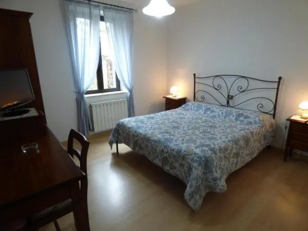 Bed in " Il Bersagliere " Dependance Hotel la Pace