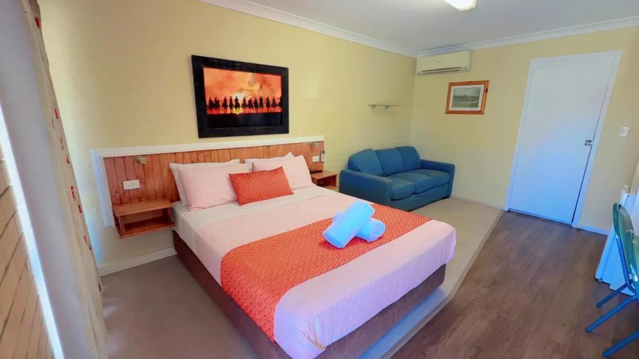 Bed in Winchester Motel