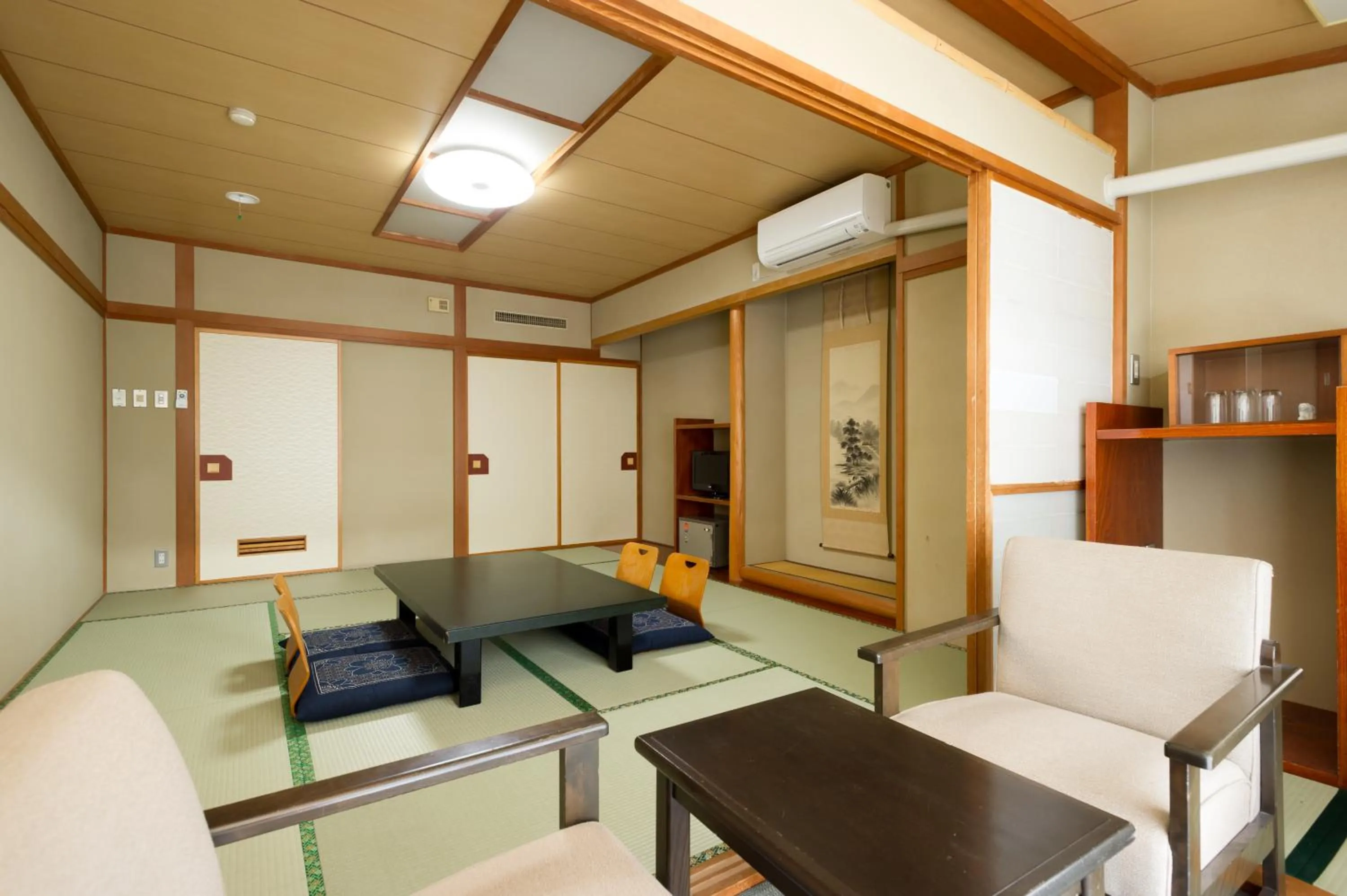 Photo of the whole room in kinugawaonsen Fukumatsu