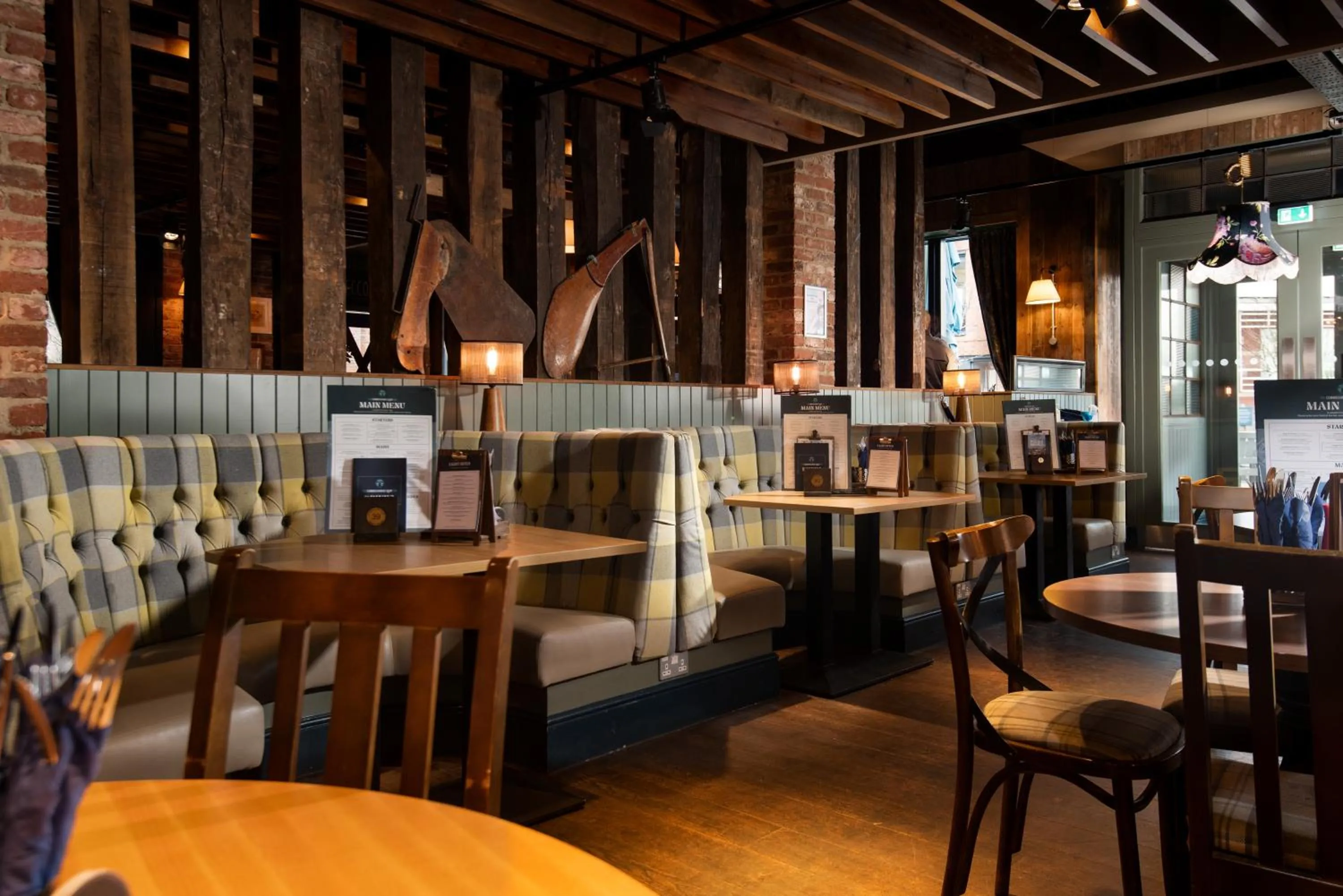 Restaurant/places to eat in The Commissioners Quay Inn - The Inn Collection Group