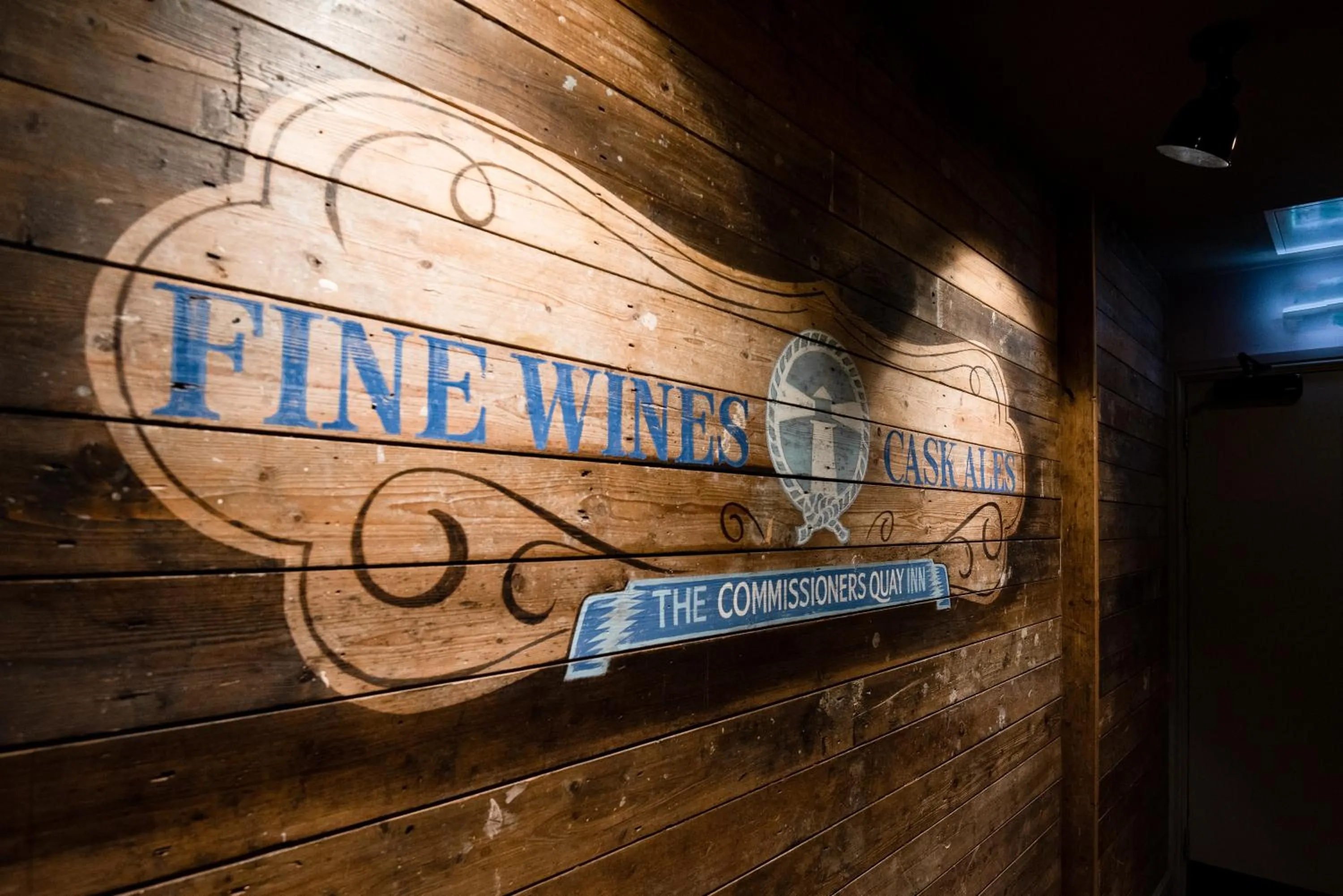 Lounge or bar in The Commissioners Quay Inn - The Inn Collection Group