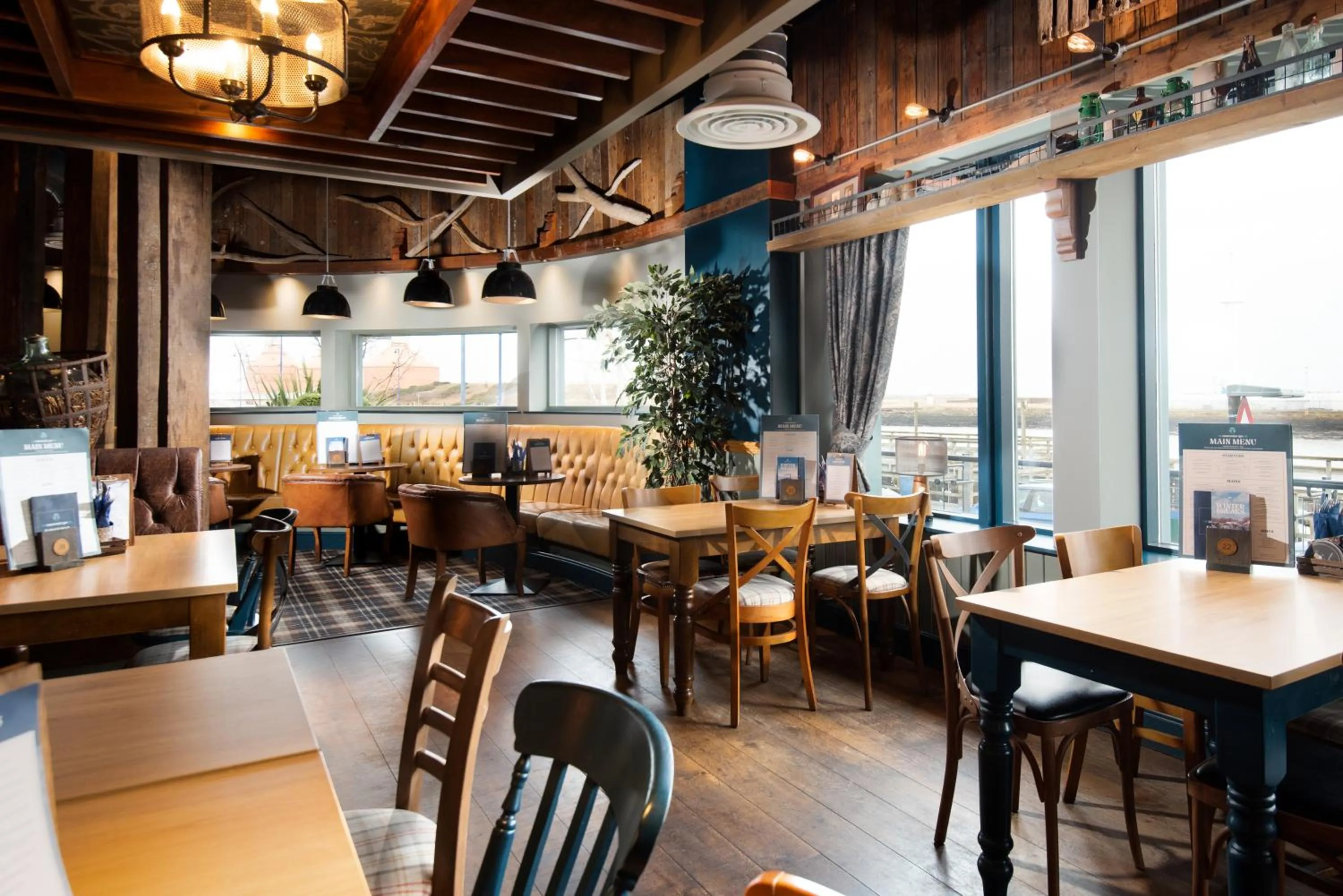 Restaurant/places to eat in The Commissioners Quay Inn - The Inn Collection Group