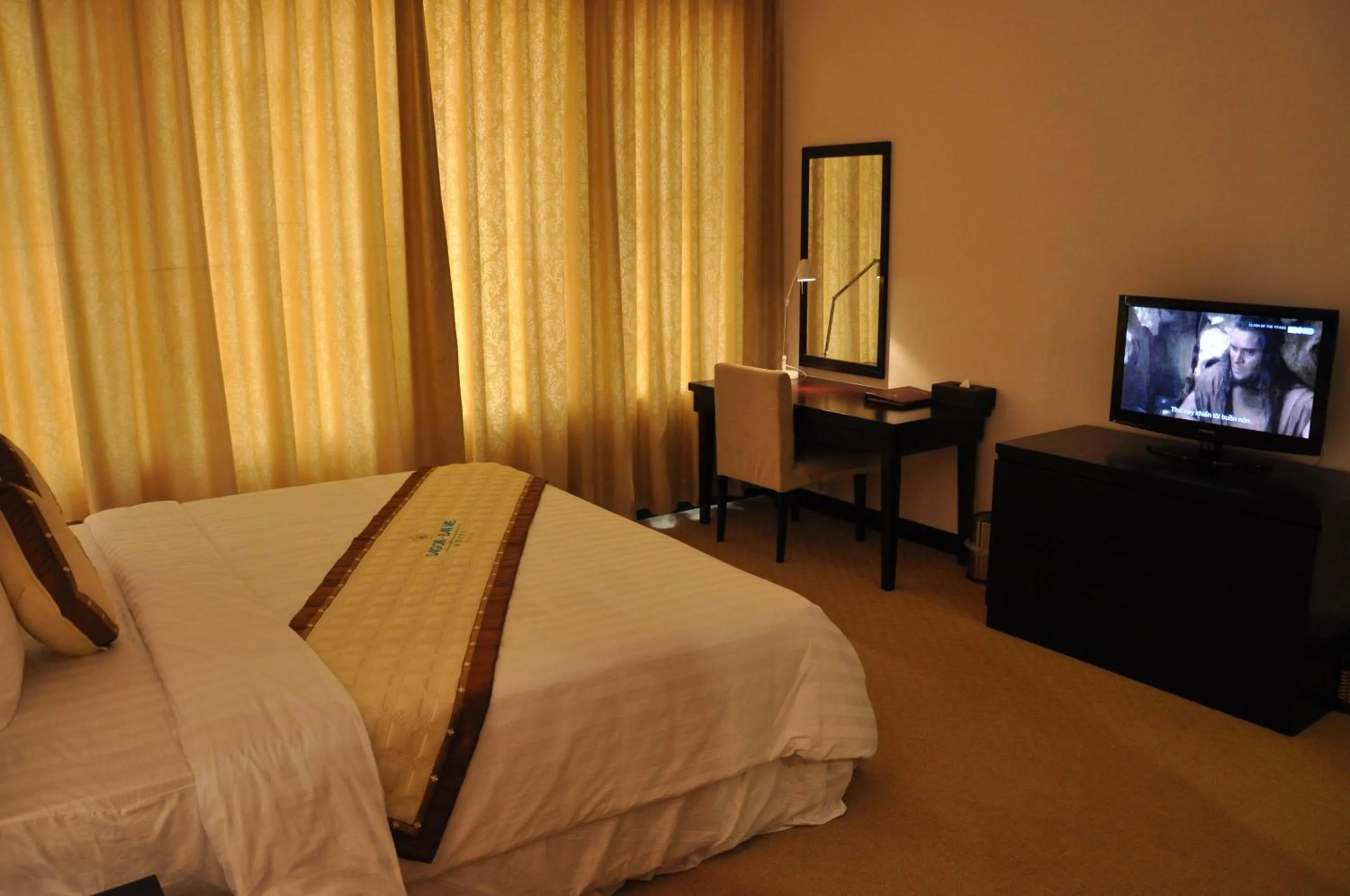 Day, Bed in Sai Gon Ban Me Hotel