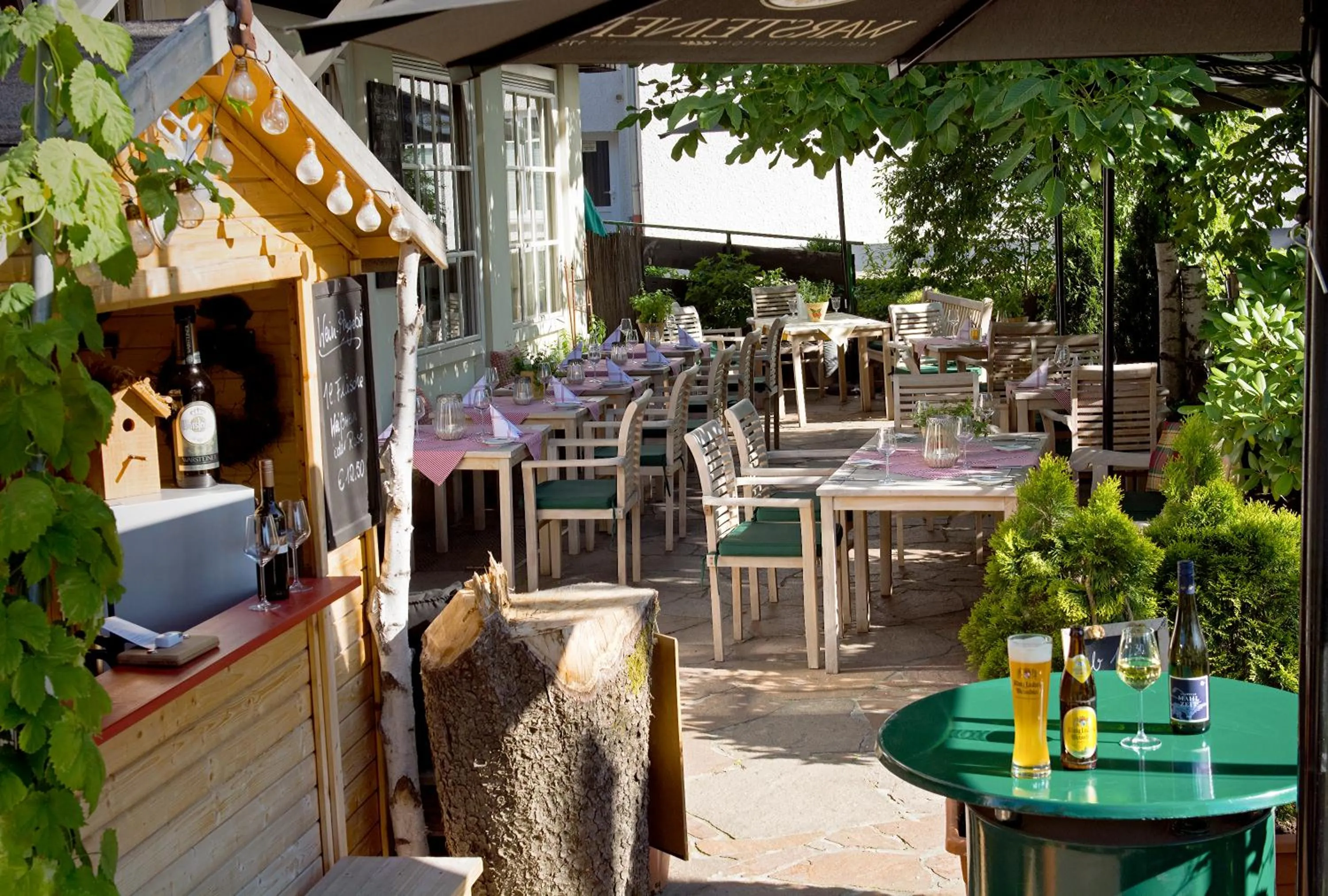 Patio in Hotel-Restaurant Schettel