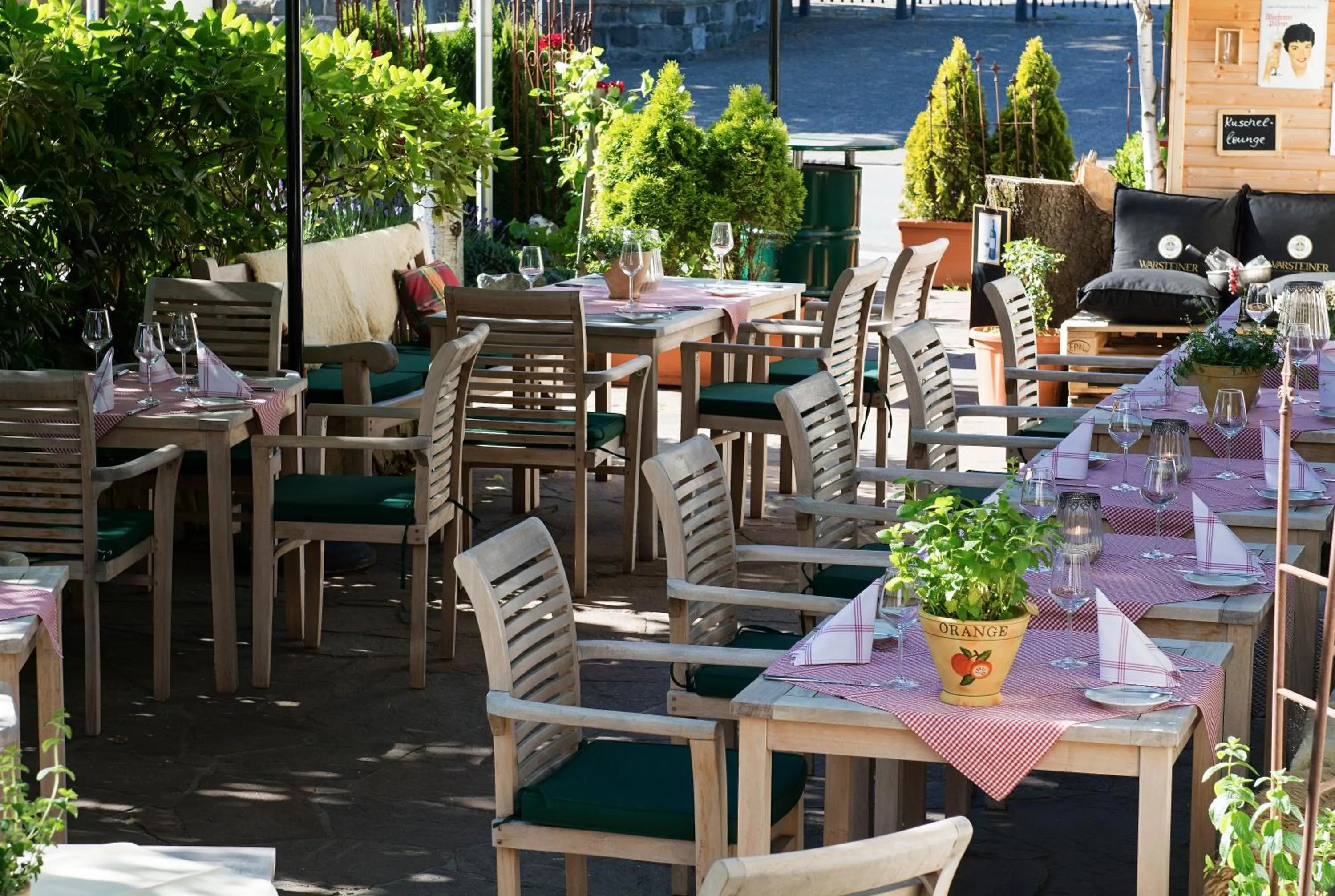 Restaurant/places to eat in Hotel-Restaurant Schettel