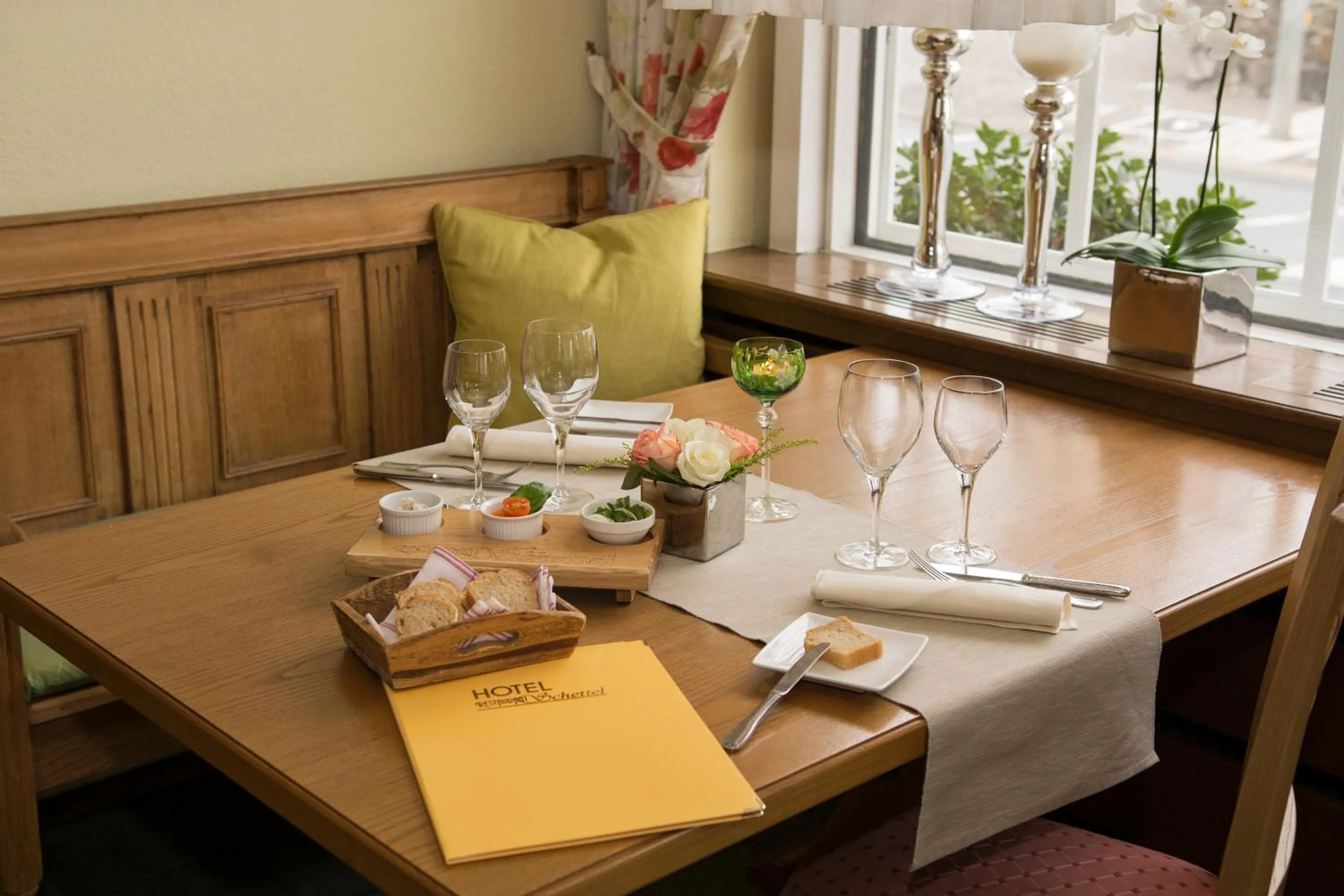 Restaurant/places to eat in Hotel-Restaurant Schettel