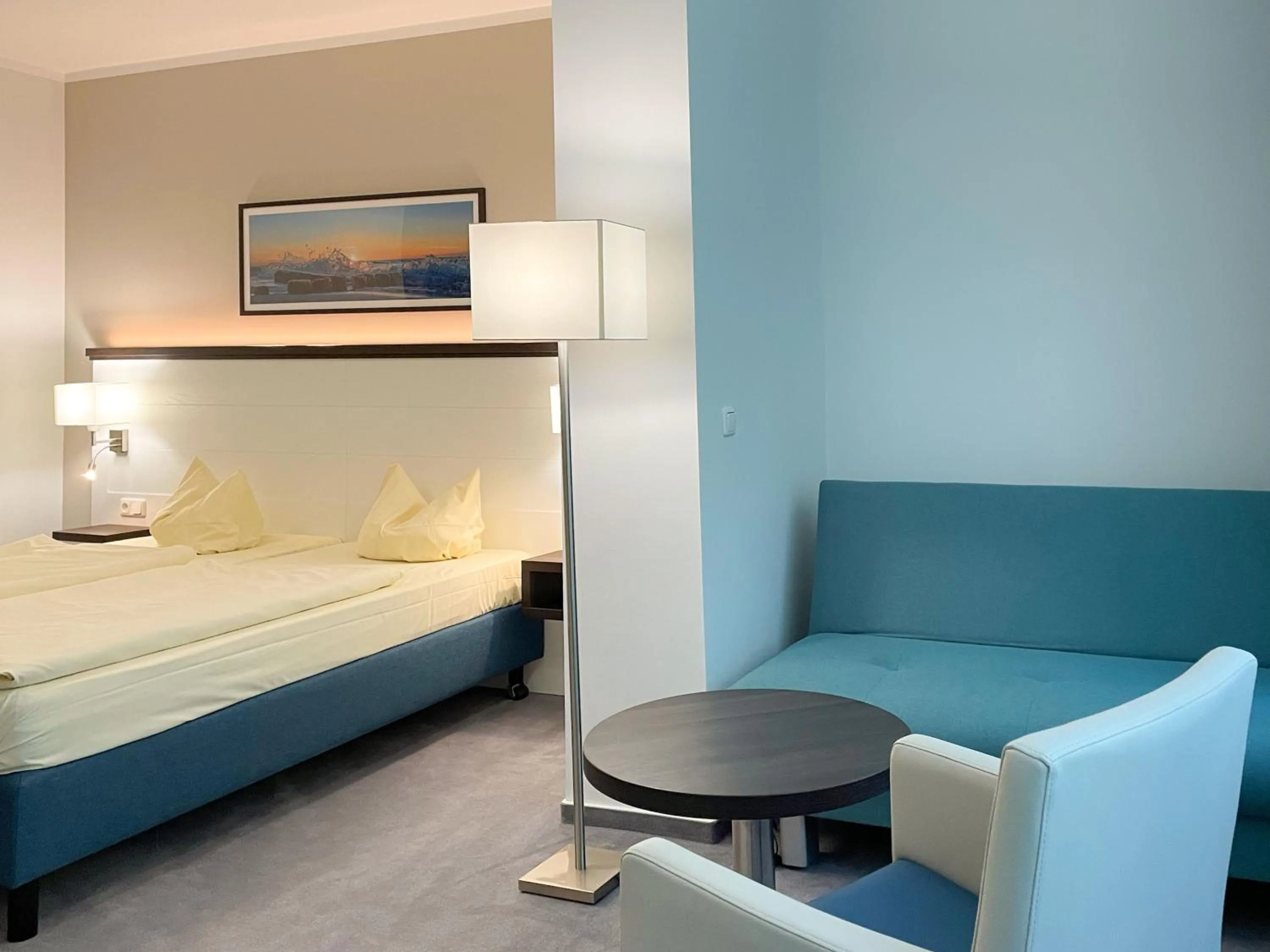 Bedroom, Bed in Strandhotel Graal-Müritz