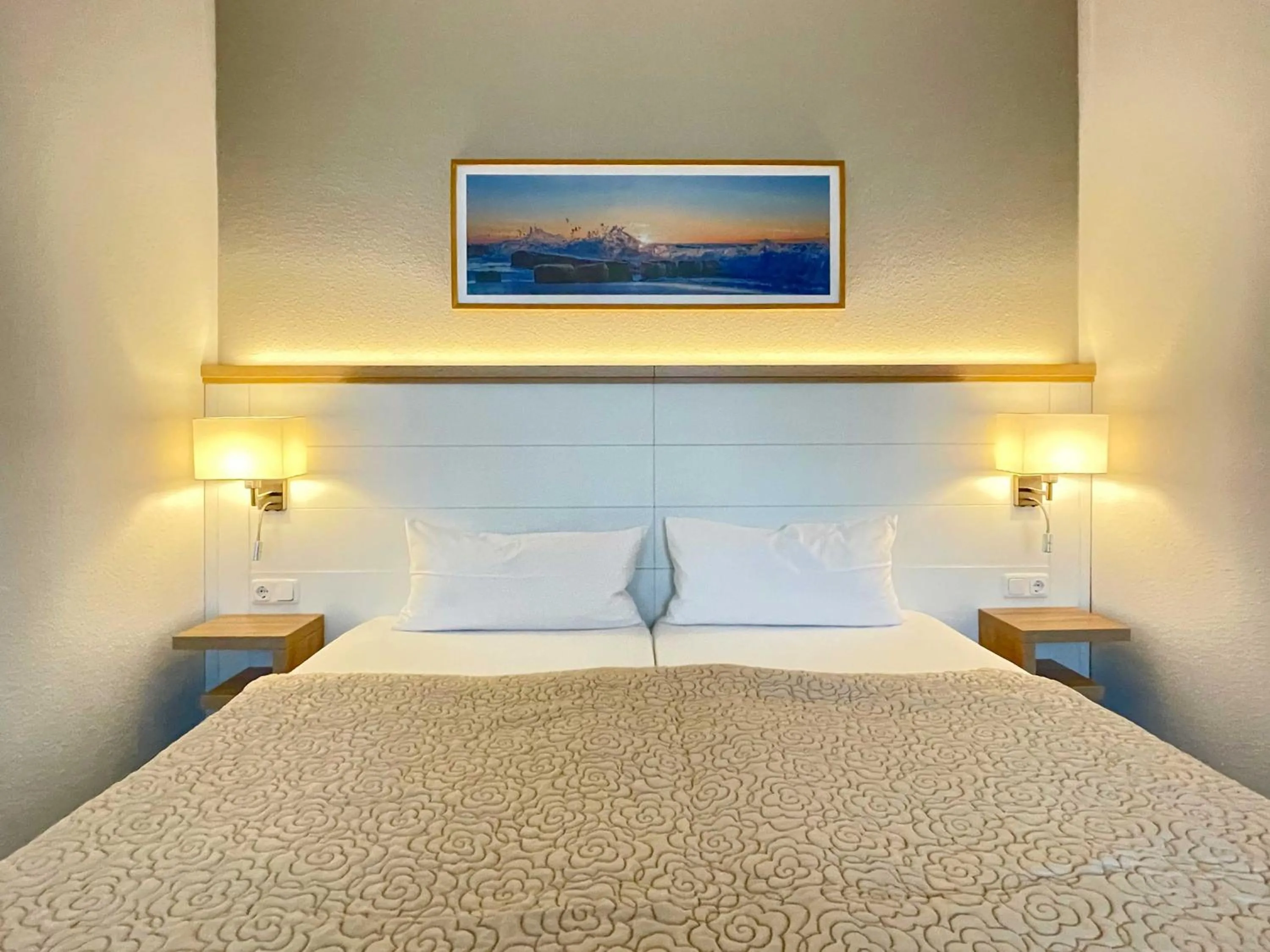 Bed in Strandhotel Graal-Müritz