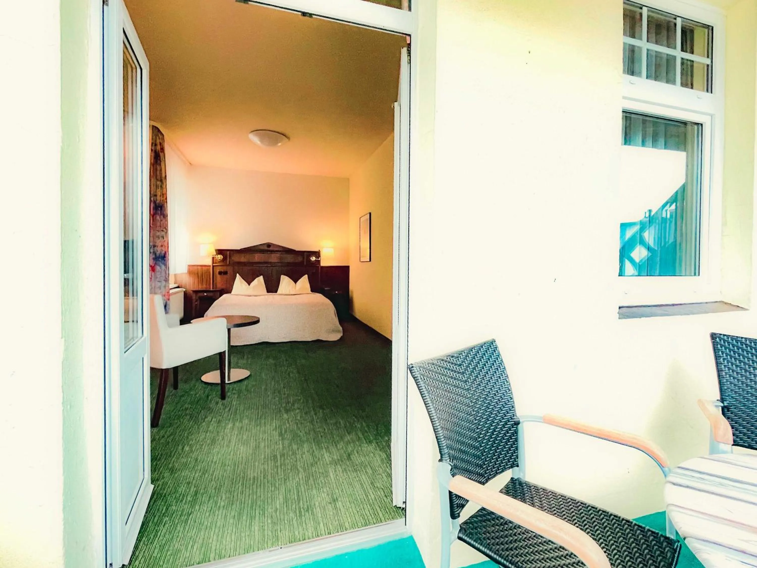 Seating area, Bed in Strandhotel Graal-Müritz