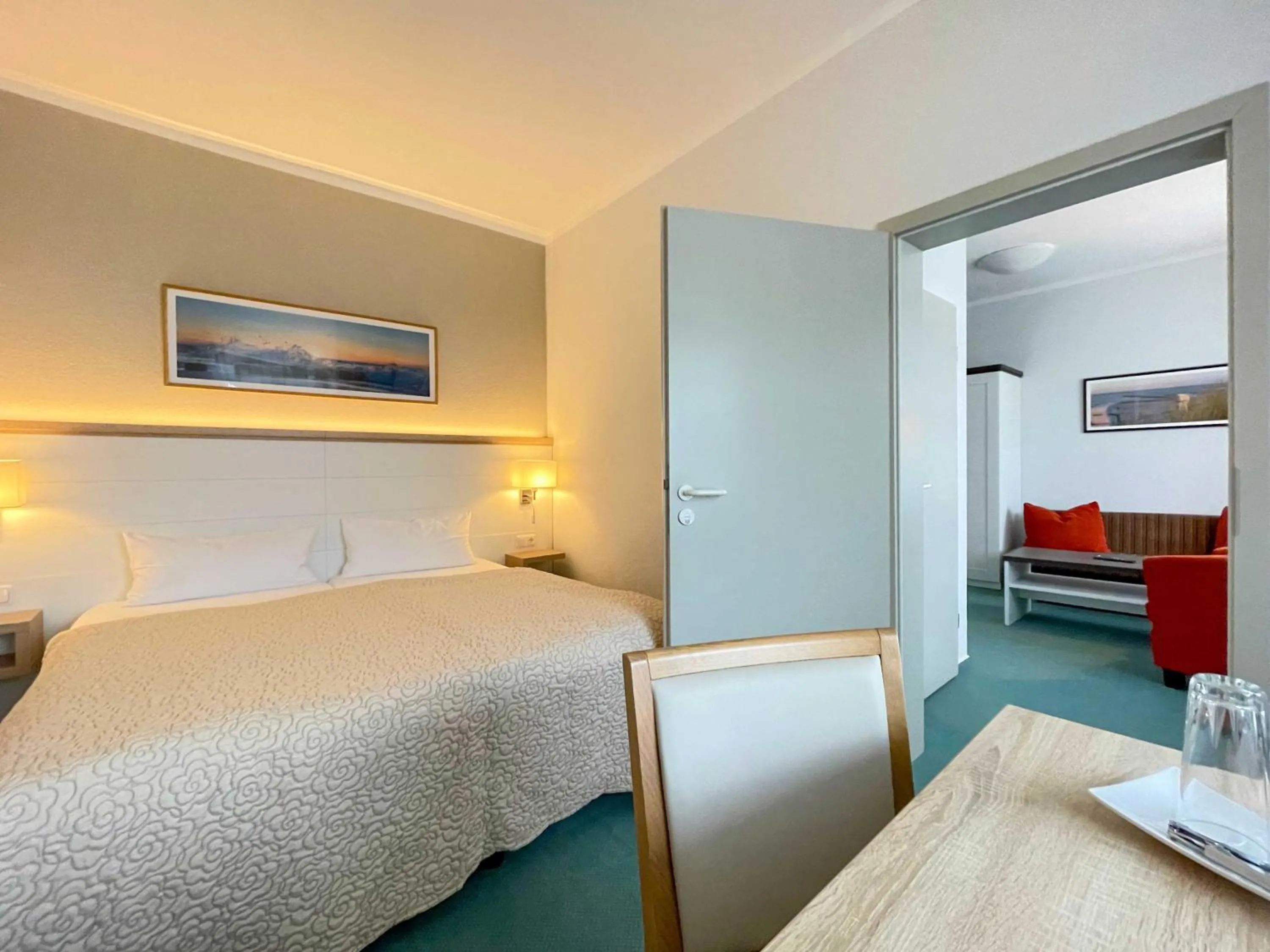 Photo of the whole room, Bed in Strandhotel Graal-Müritz