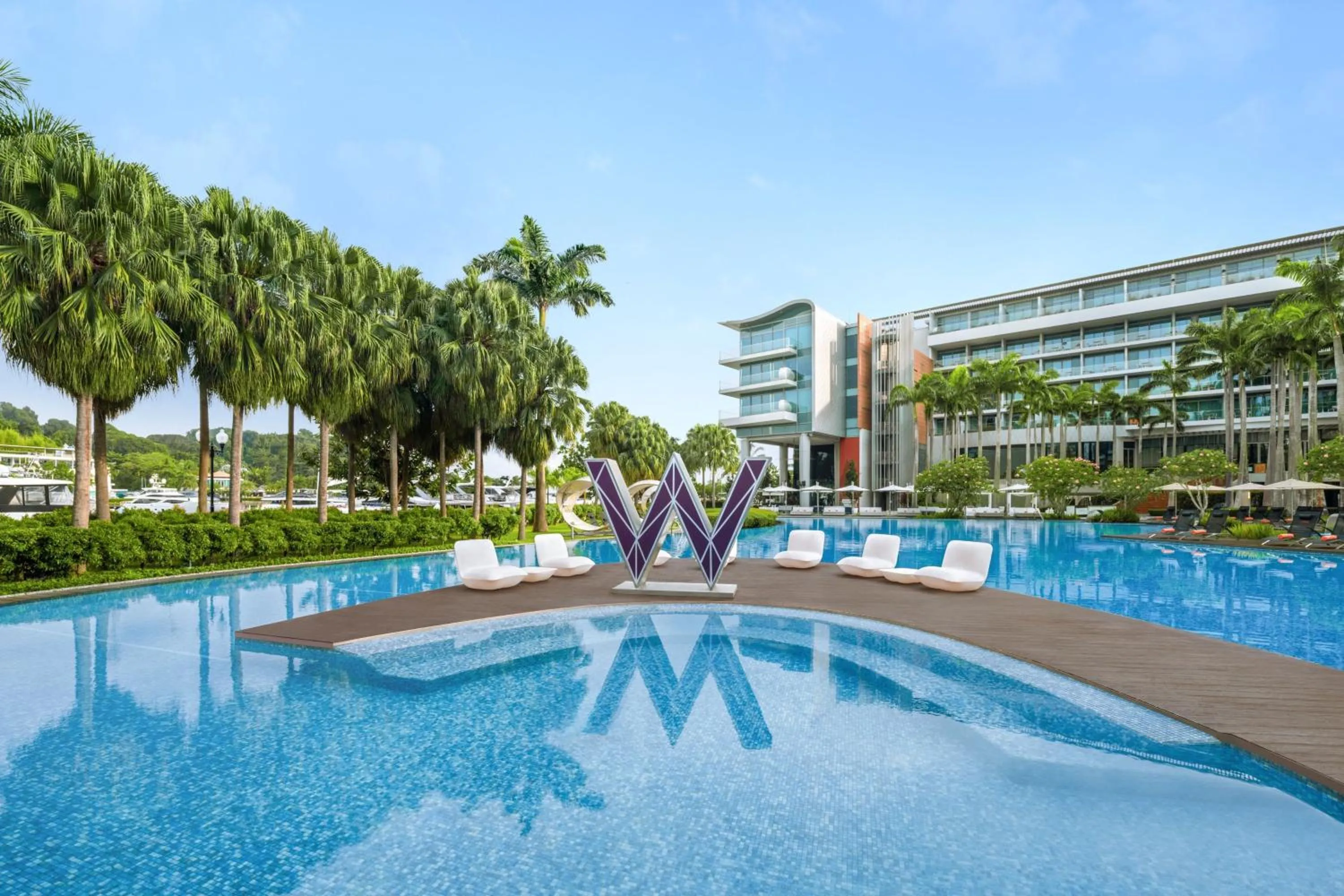 Swimming pool in W Singapore - Sentosa Cove, Newly Renovated