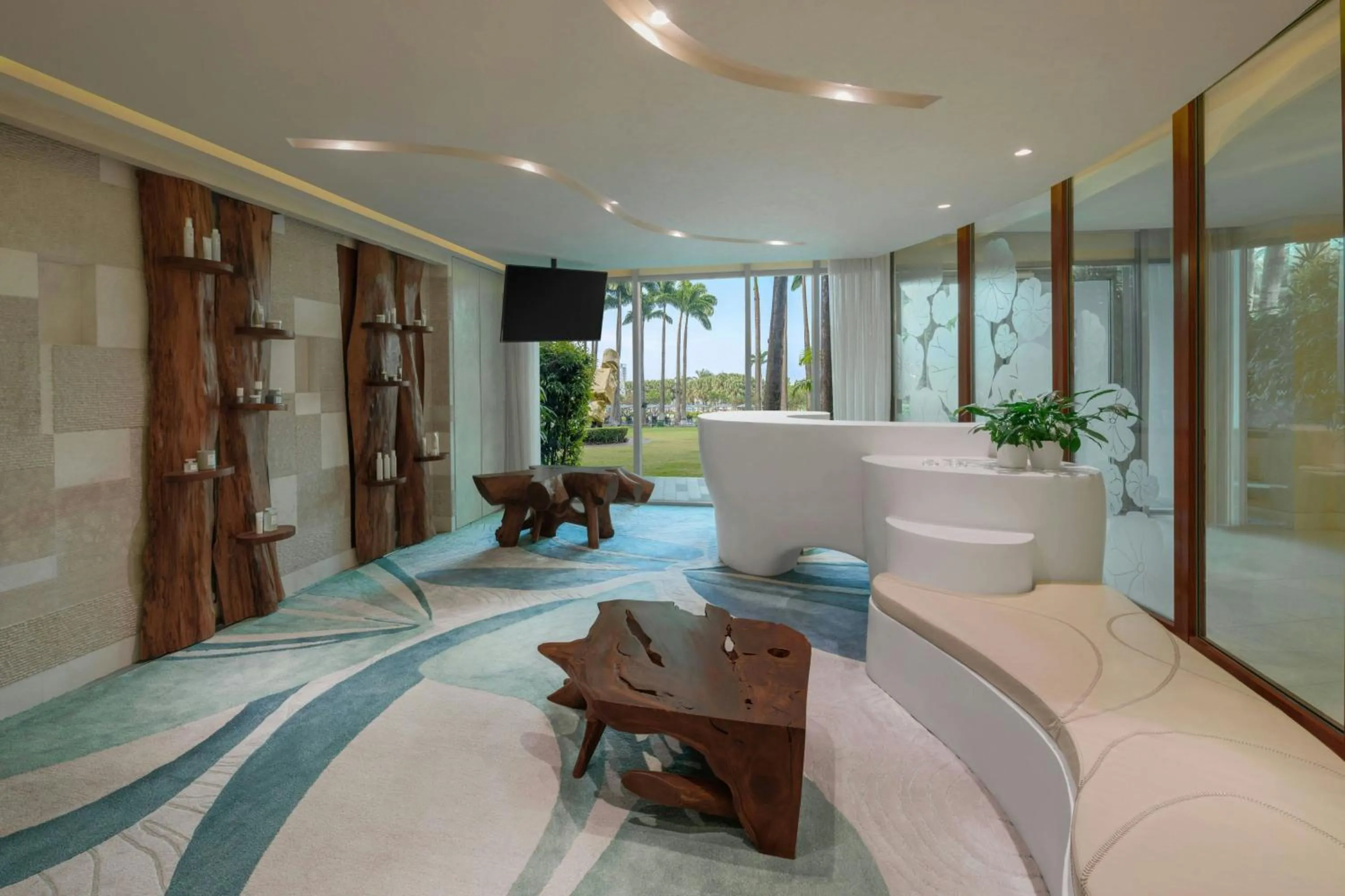 Lounge or bar in W Singapore - Sentosa Cove, Newly Renovated