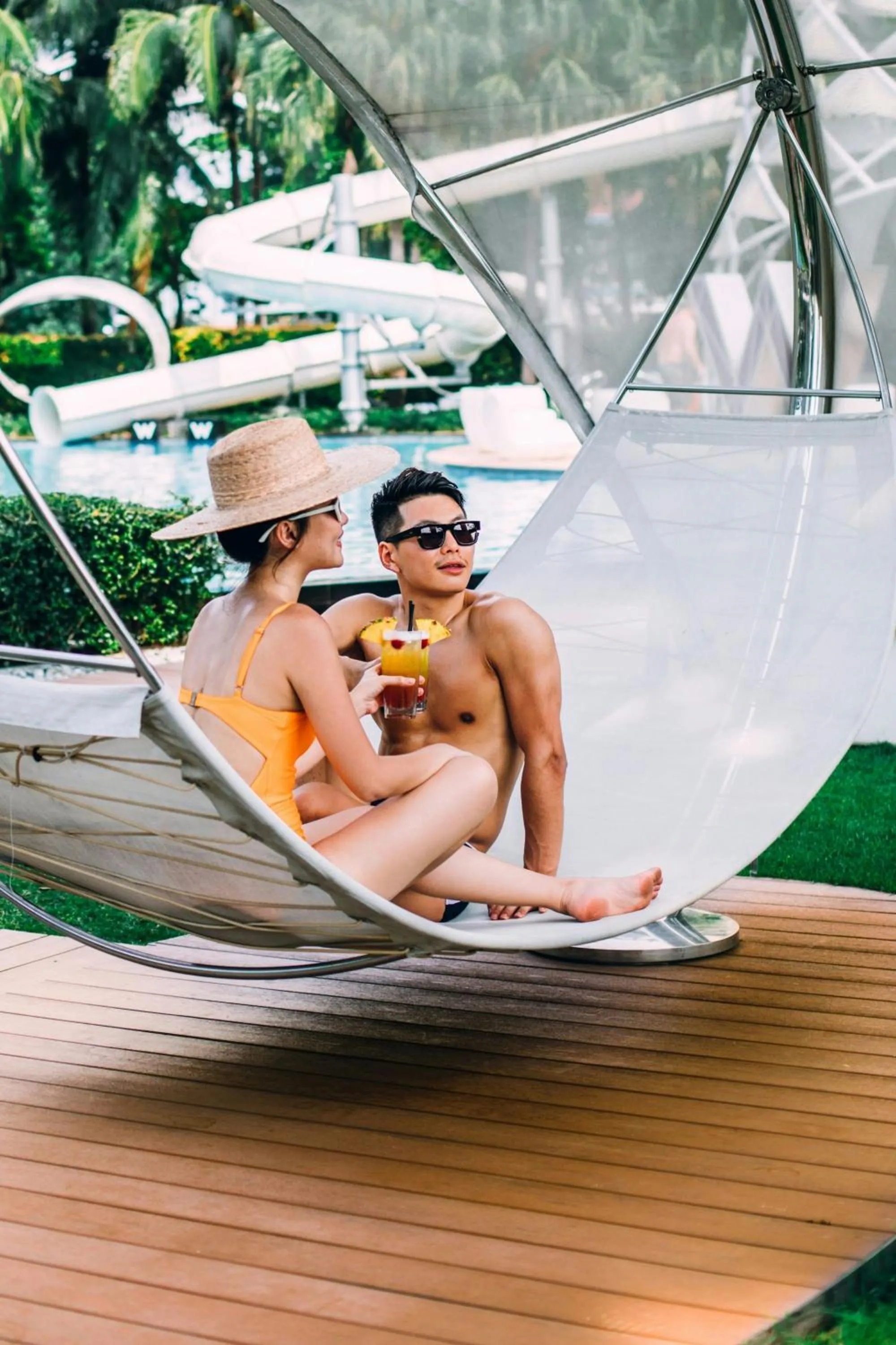 Swimming pool in W Singapore - Sentosa Cove, Newly Renovated