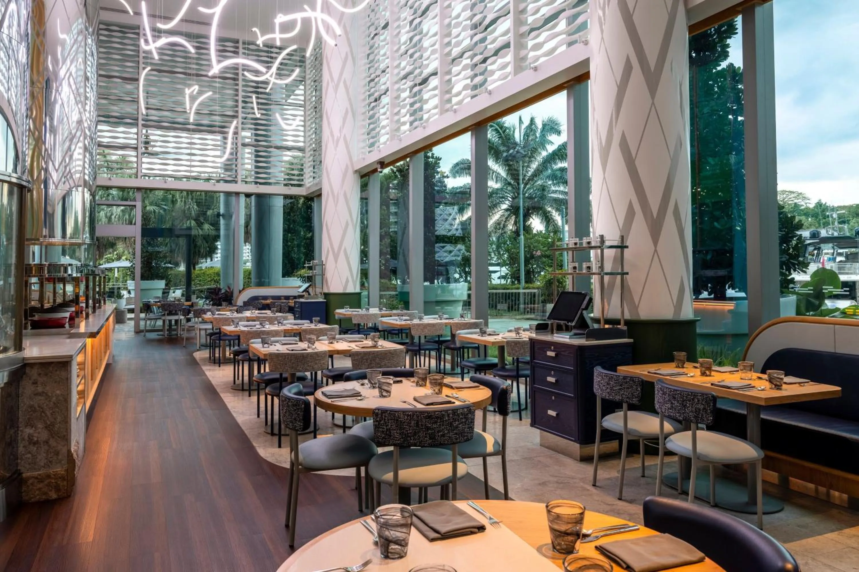 Kitchen or kitchenette in W Singapore - Sentosa Cove, Newly Renovated