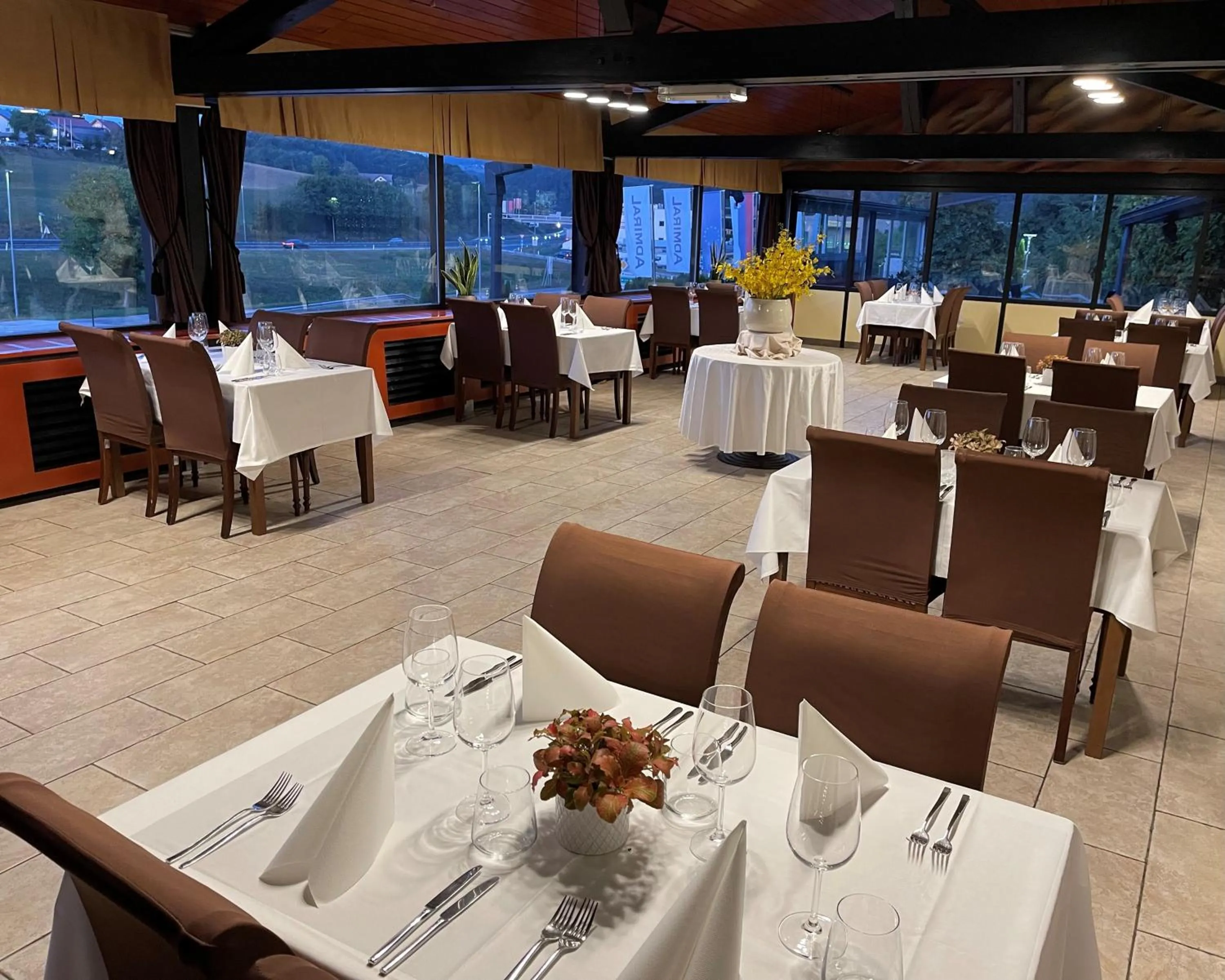 Restaurant/places to eat in Hotel Grosuplje