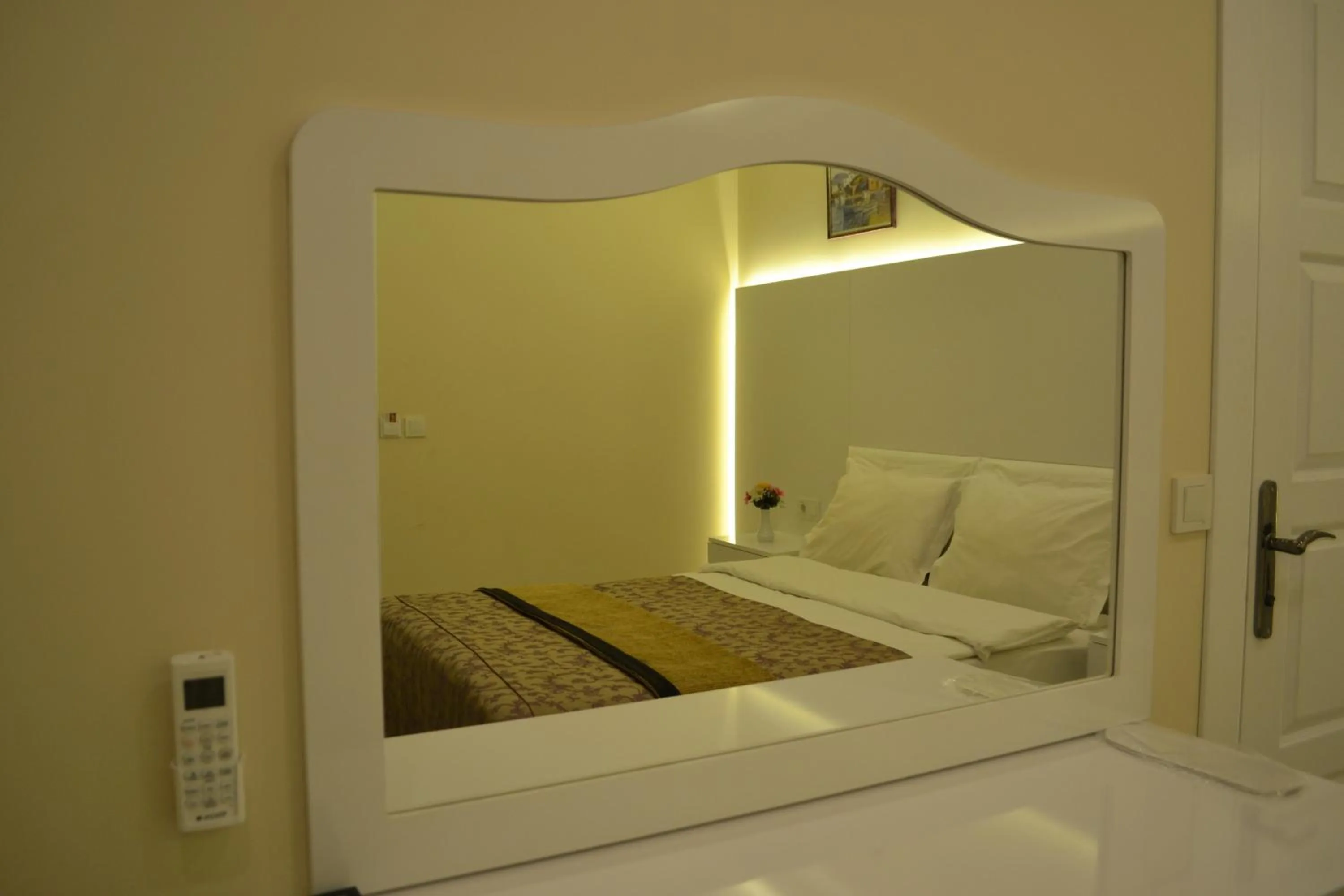 Bathroom, Bed in Grand Fatih Hotel
