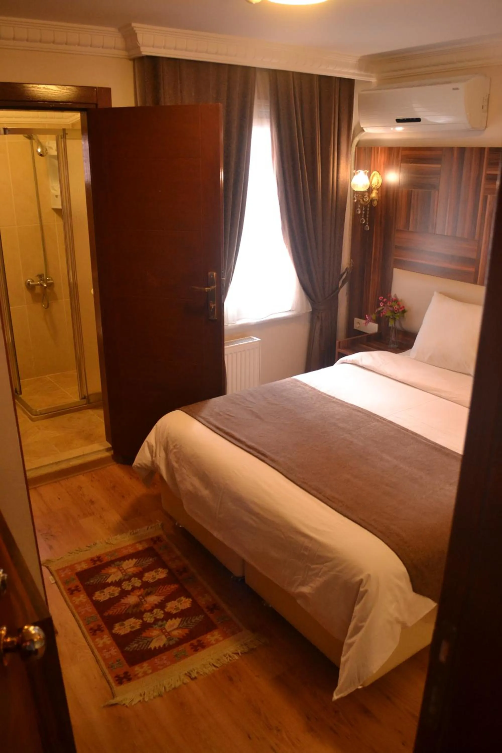 Bed in Grand Fatih Hotel