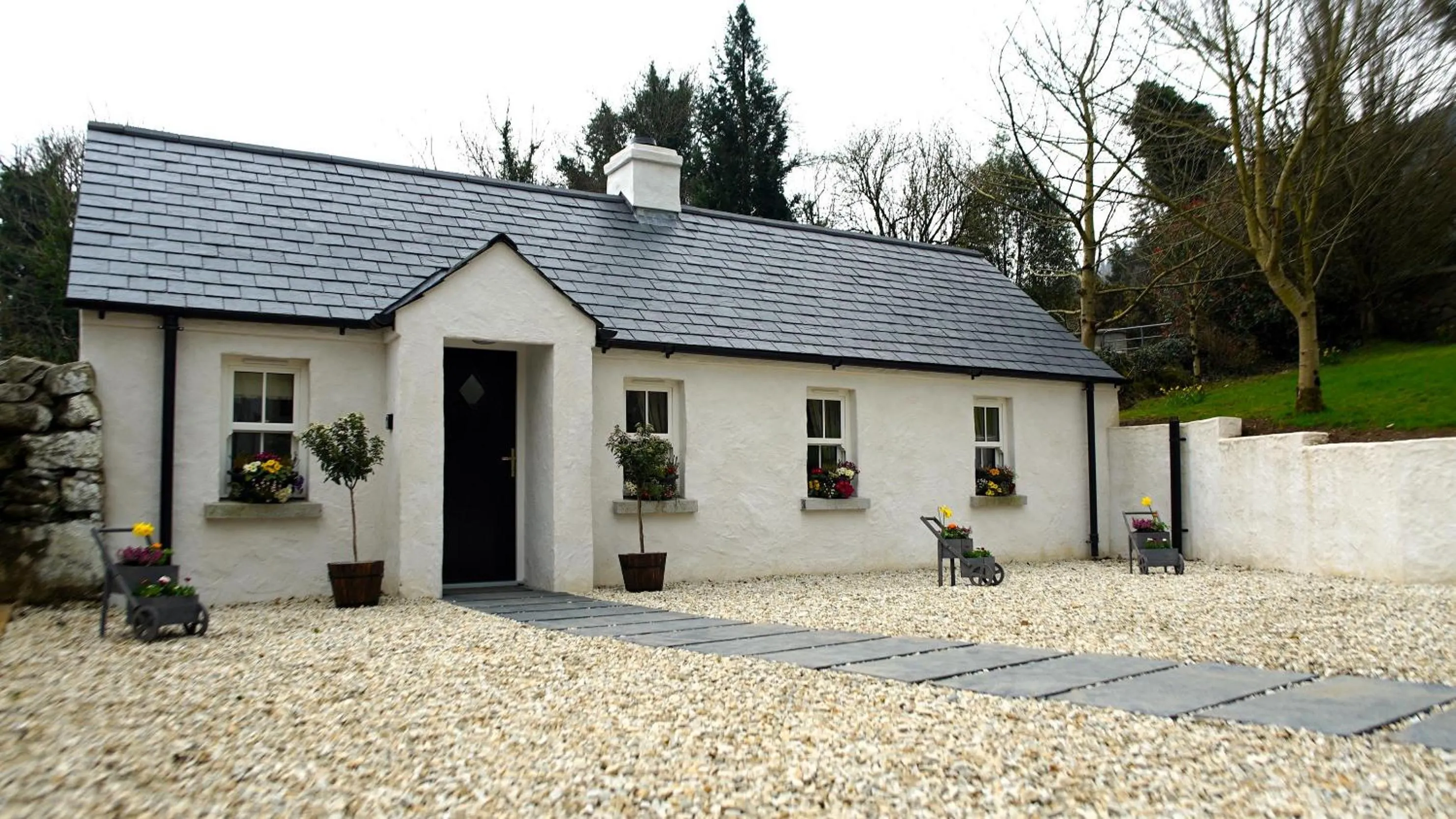 Property building in Killeavy Castle Estate