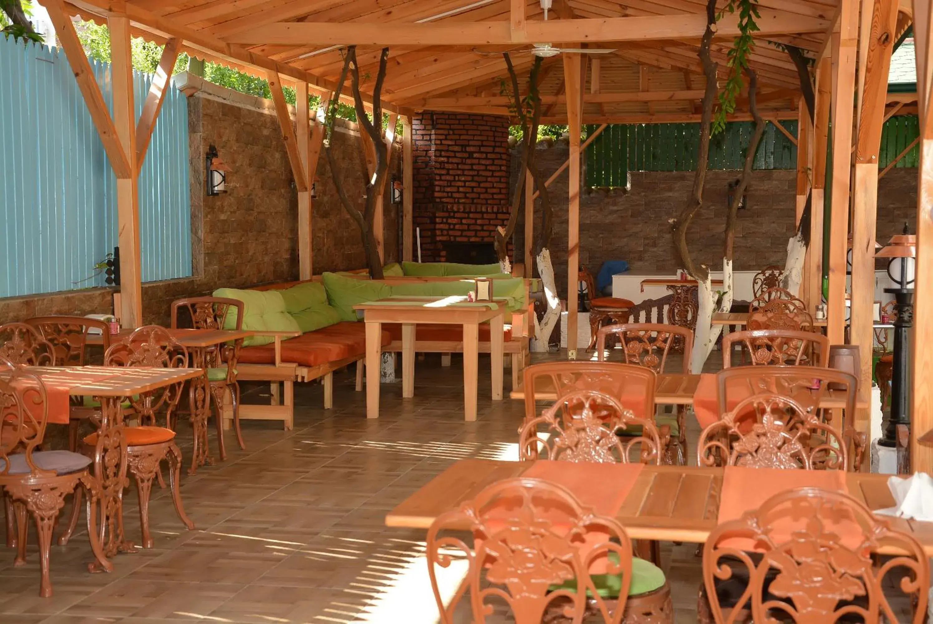 Restaurant/places to eat in Kaliptus Hotel Restaurant/places to eat in Kaliptus Hotel