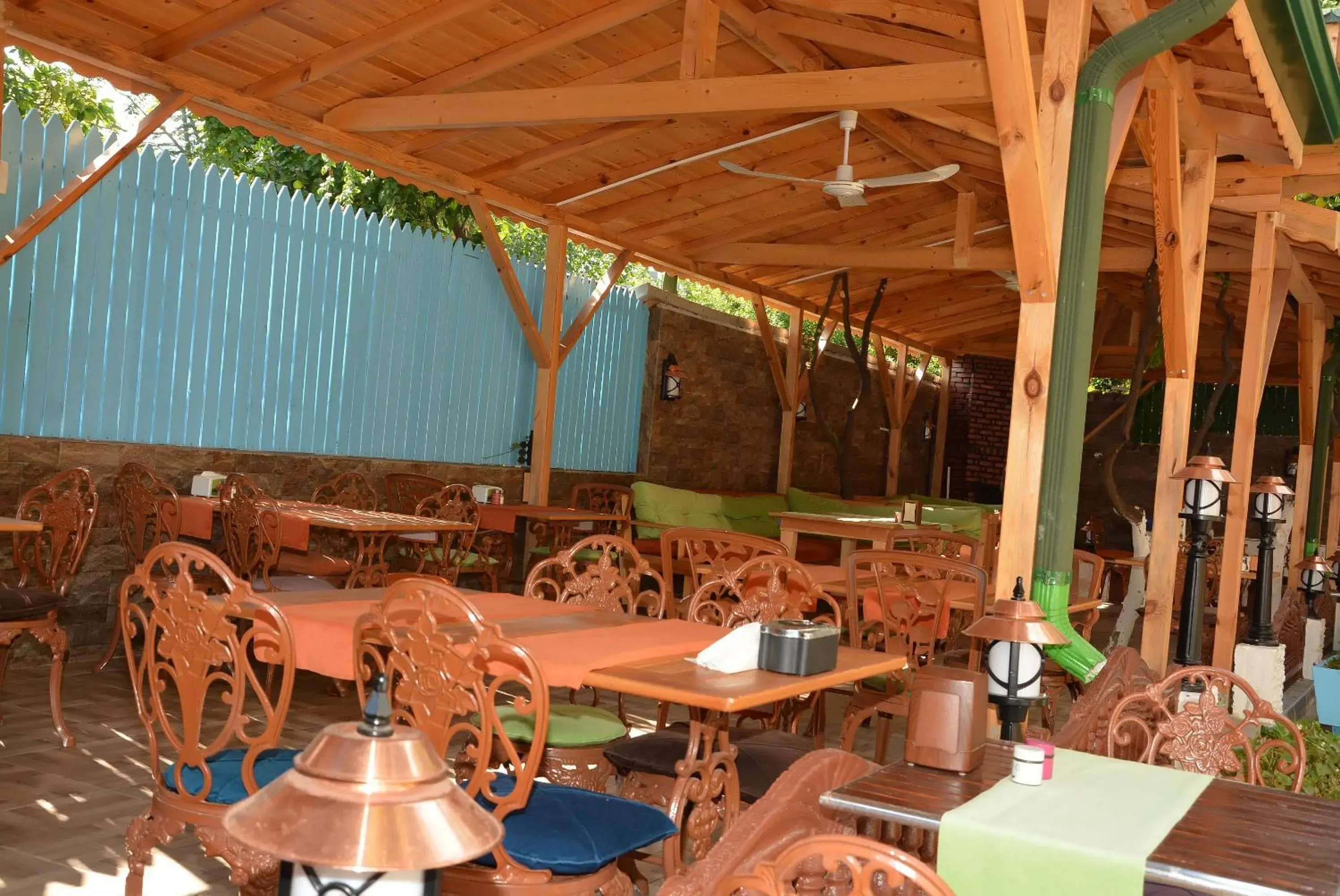 Restaurant/places to eat in Kaliptus Hotel Restaurant/places to eat in Kaliptus Hotel