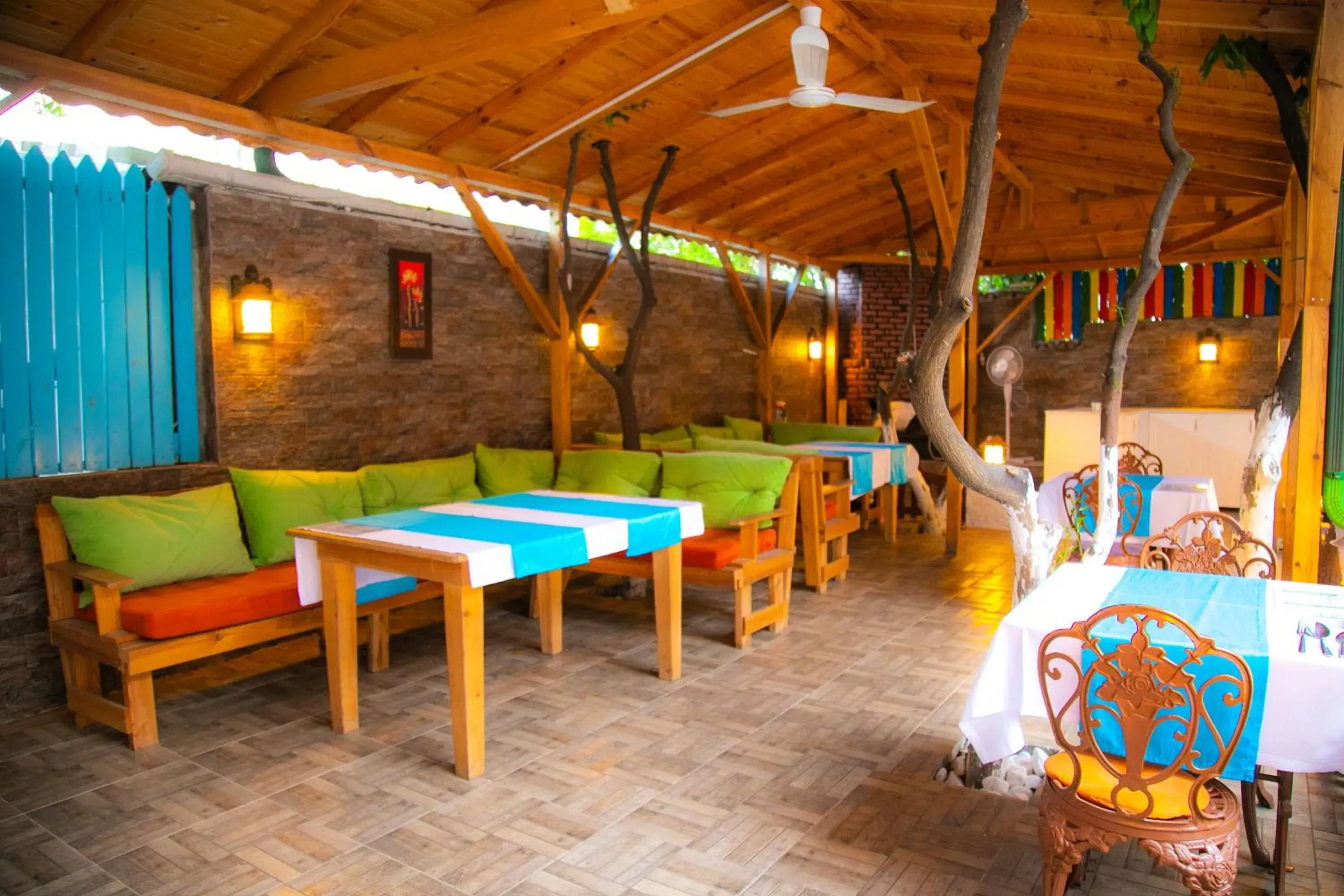 Restaurant/places to eat in Kaliptus Hotel Restaurant/places to eat in Kaliptus Hotel