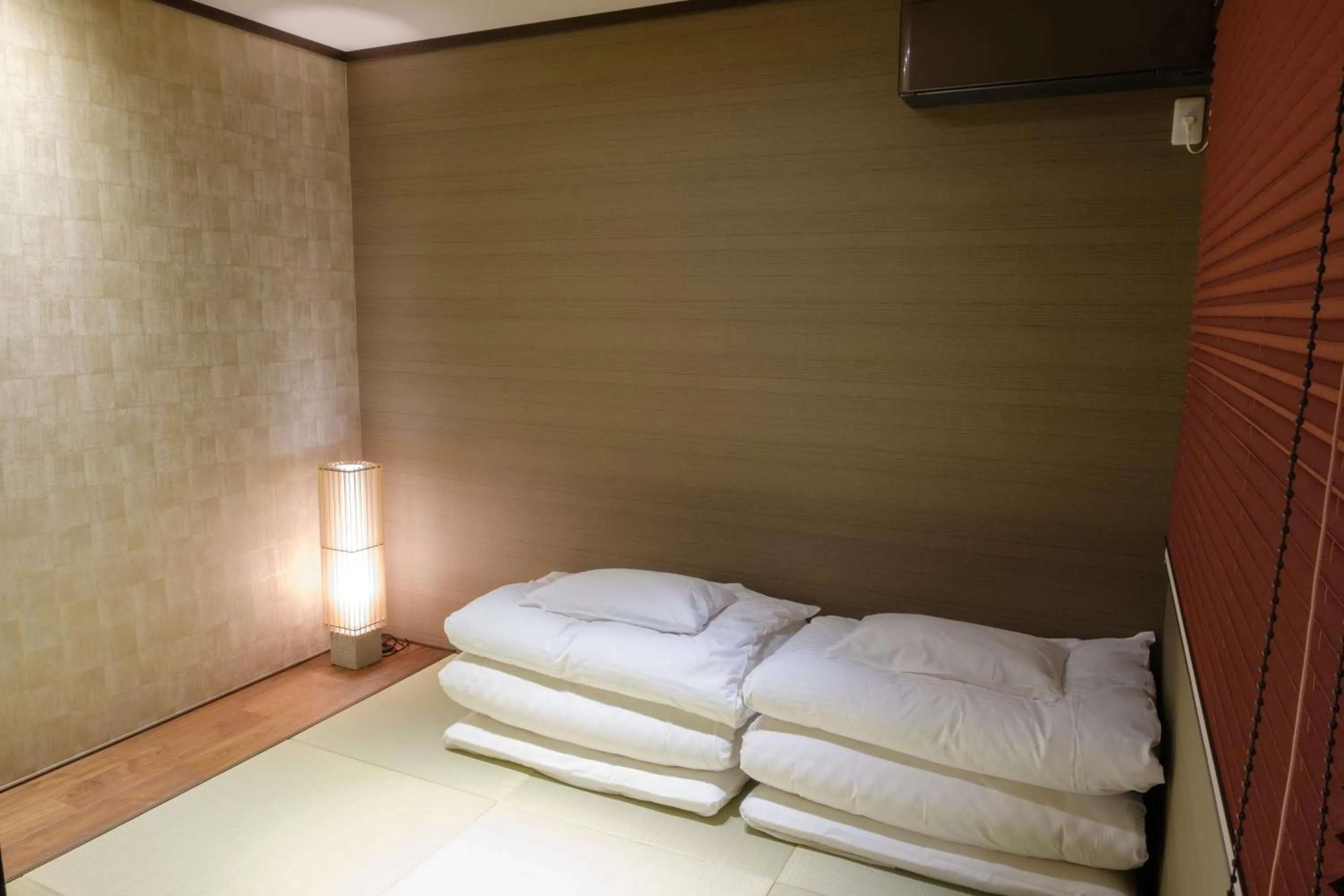 Photo of the whole room, Bed in Kanade Tojiminamimon