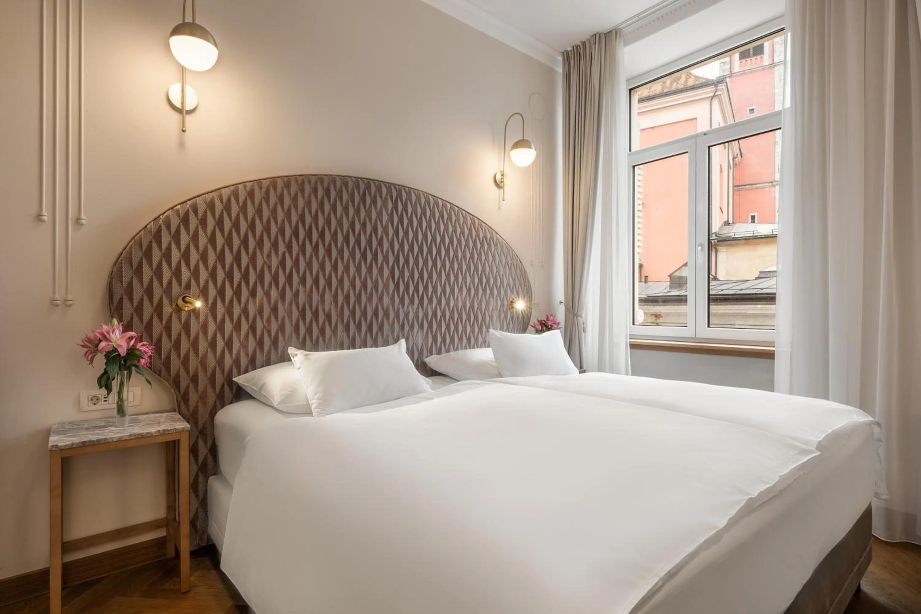 Bed in Grand Hotel Union Eurostars