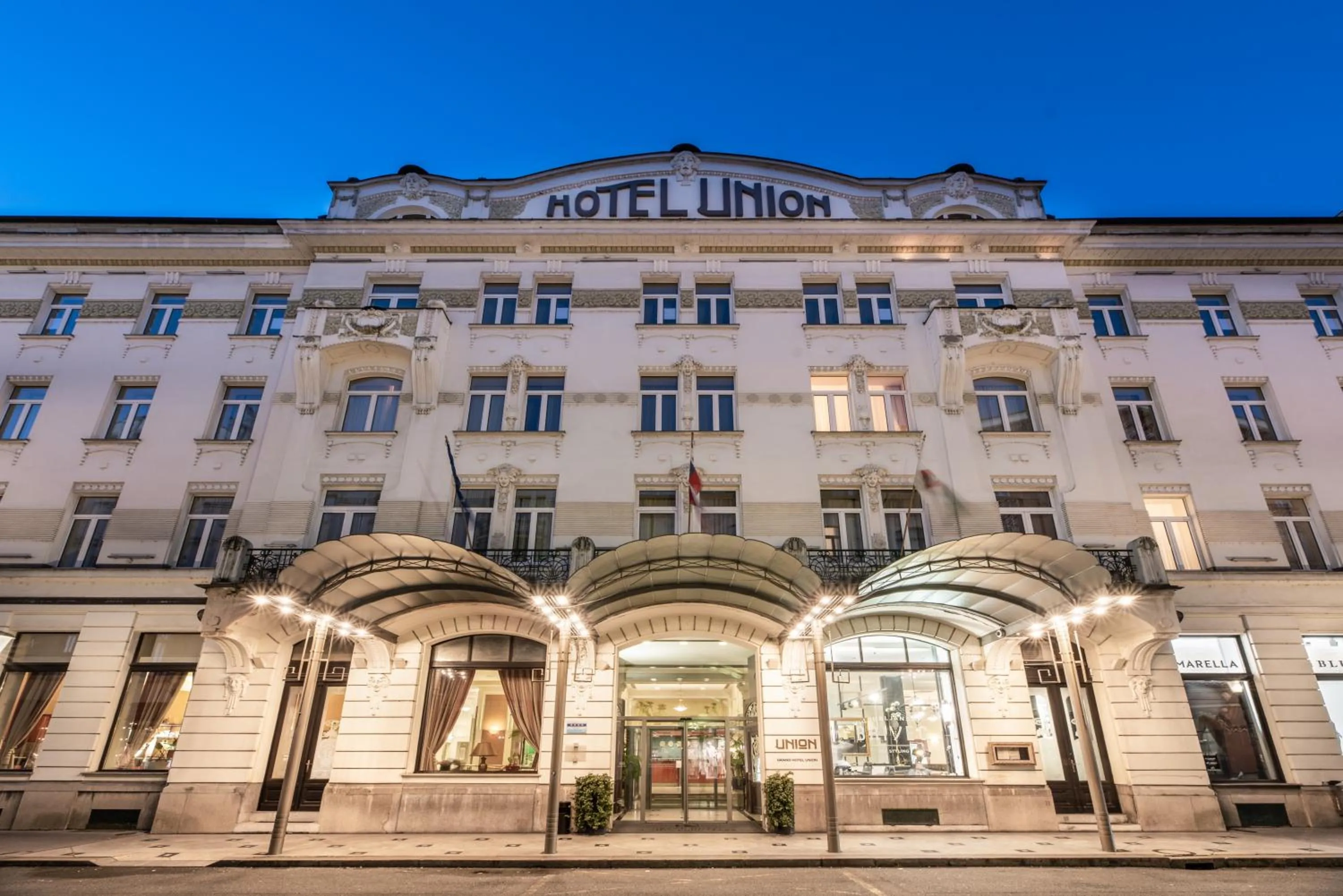Property building in Grand Hotel Union Eurostars
