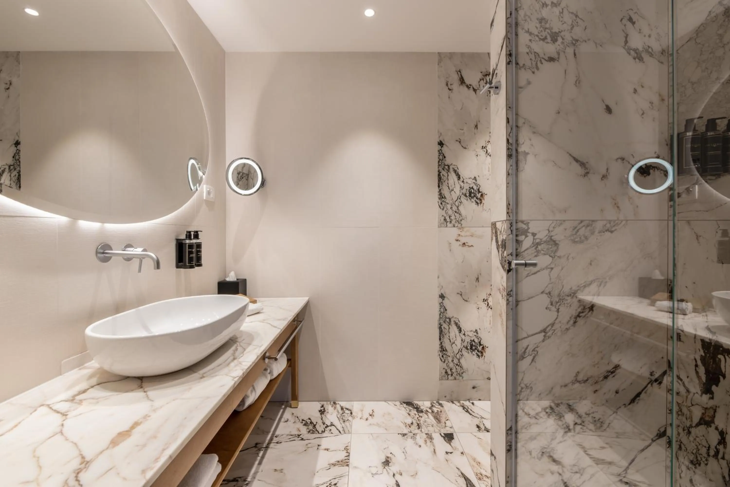 Shower in Grand Hotel Union Eurostars