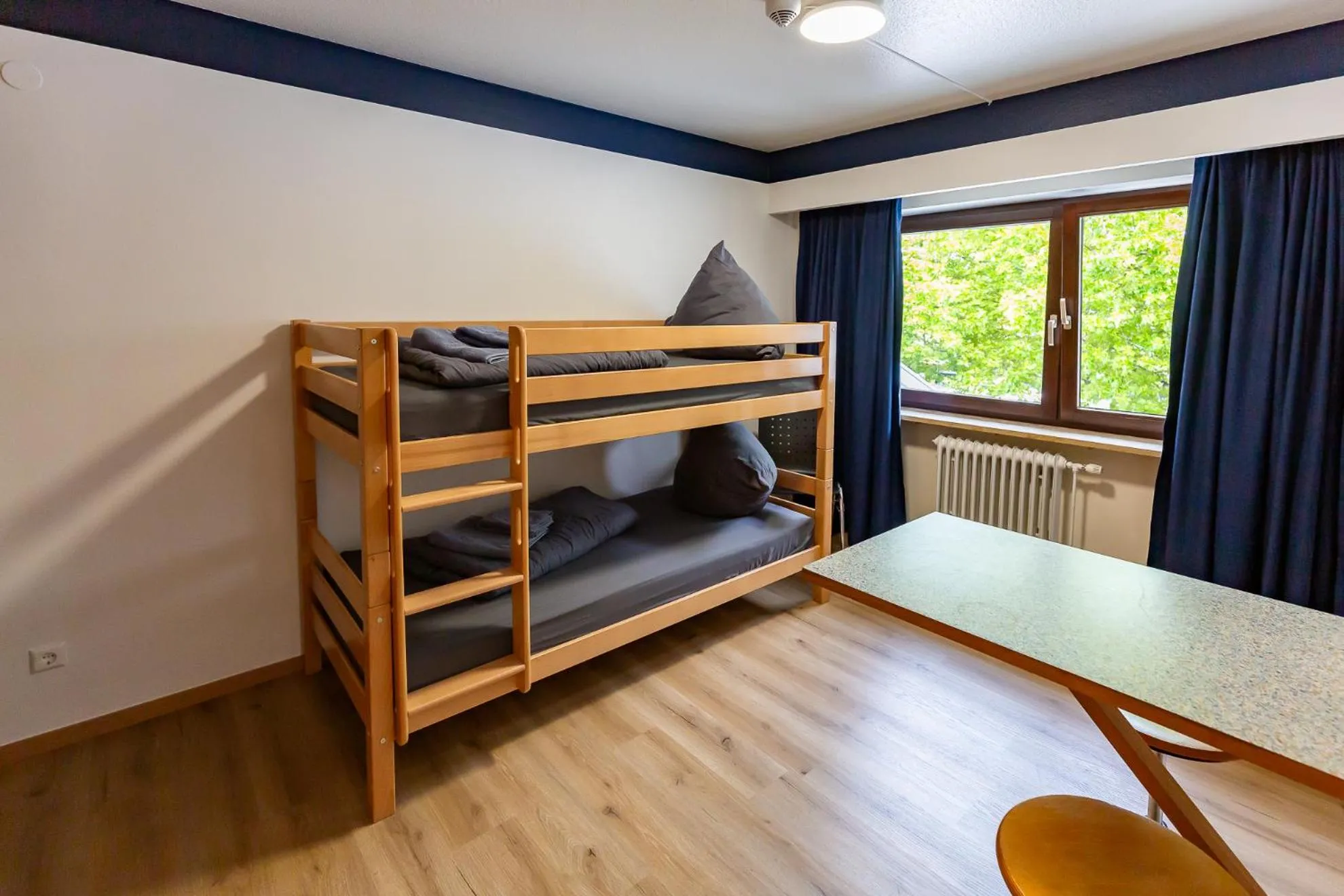 Family Room with Private Bathroom in Euro Inn - Hotel