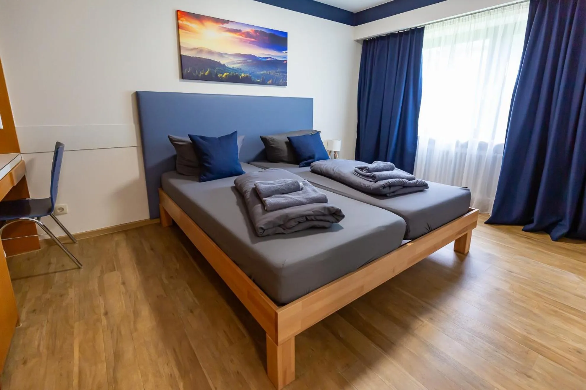 Double Room with Private Bathroom - single occupancy in Euro Inn - Hotel