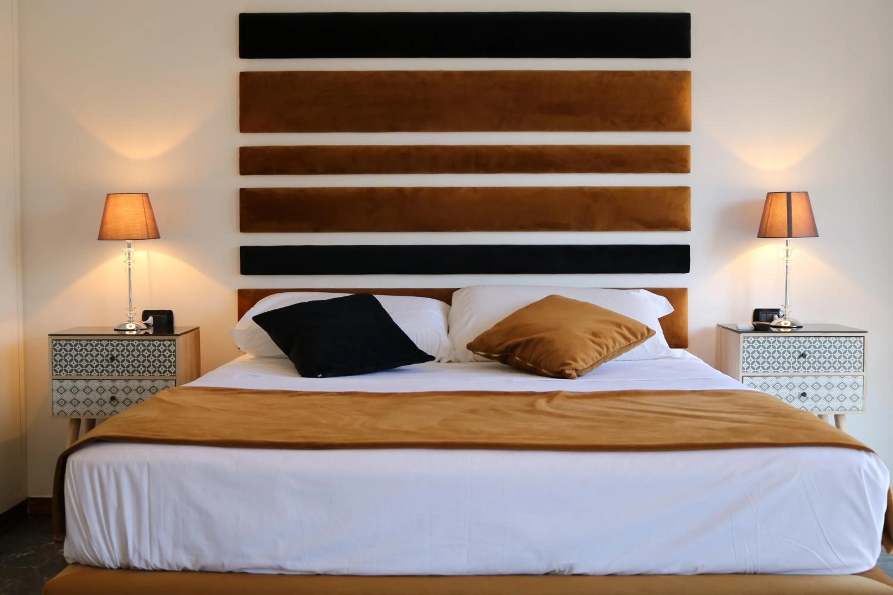 Bed in Neapolis City Life