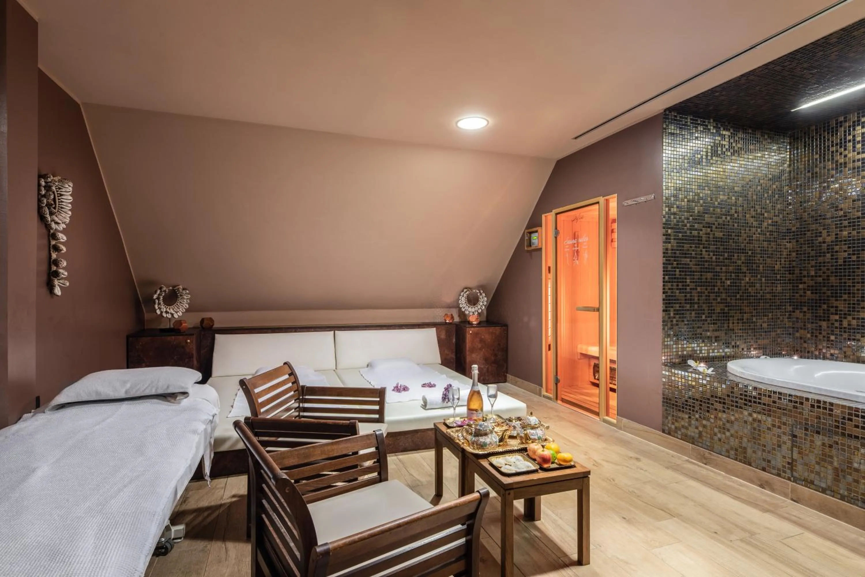 Spa and wellness centre/facilities, Bed in Eurostars uHOTEL