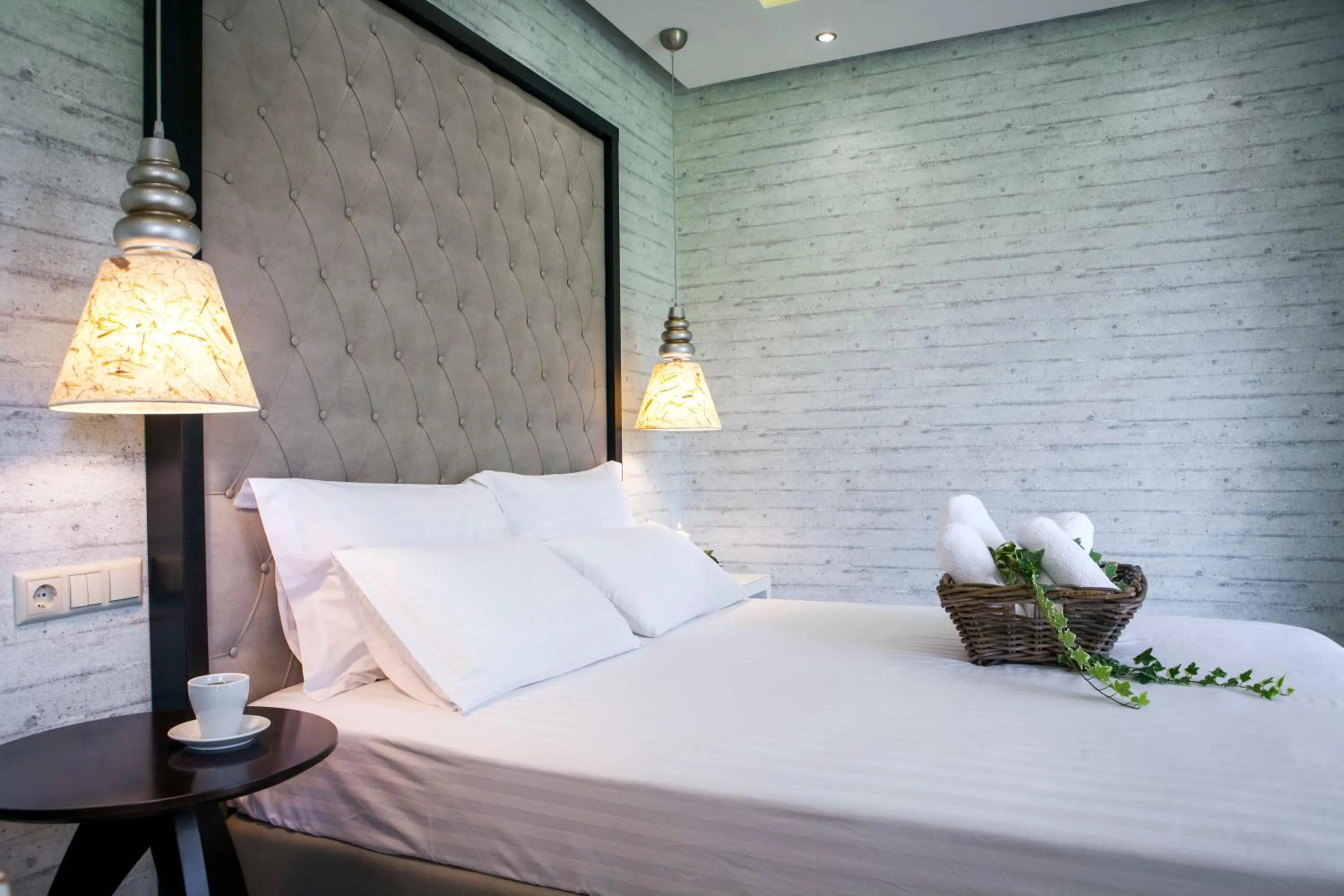 Bed in Luxury Villa Fotini