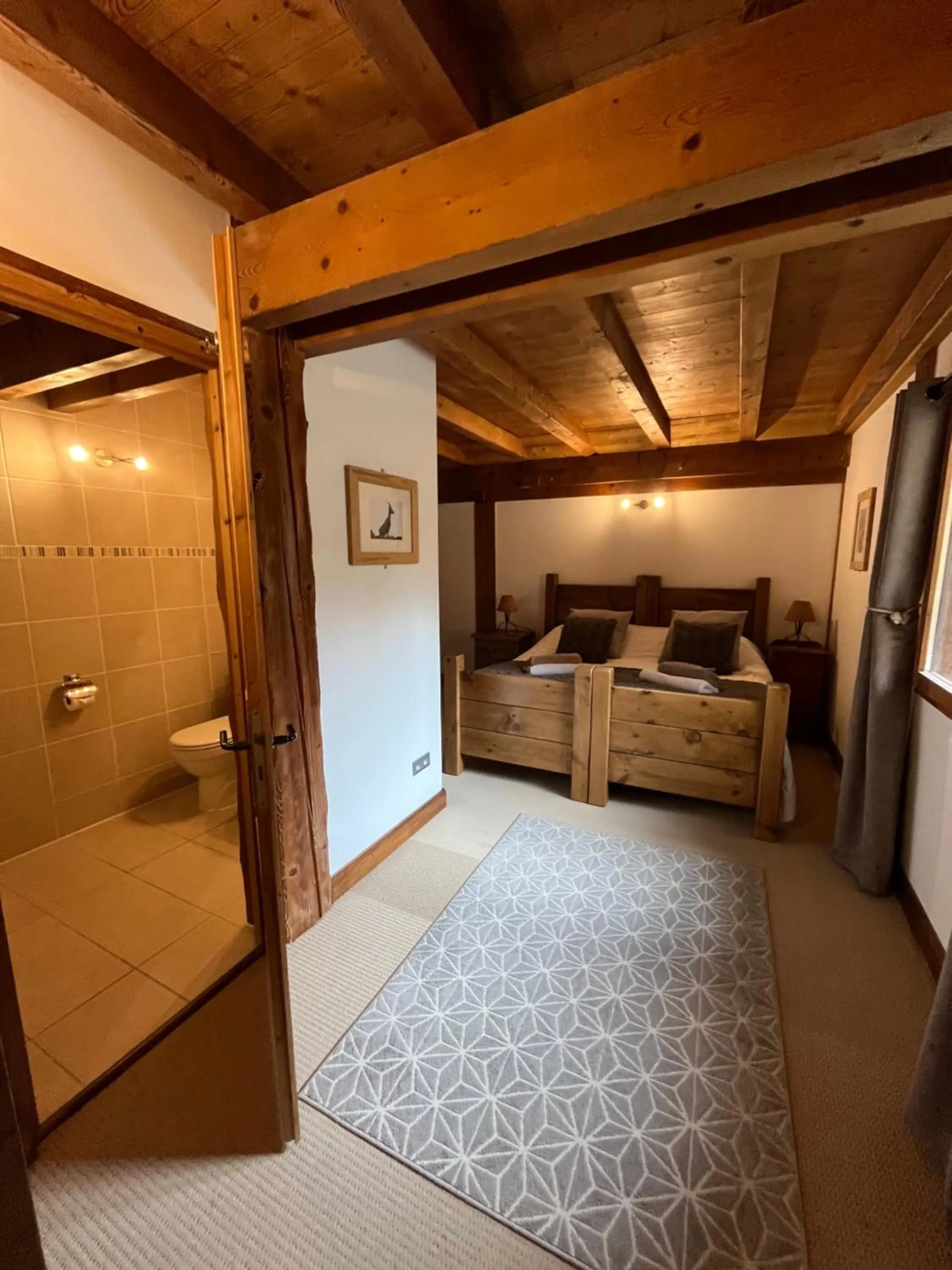 Bed in Chalet Le Pery