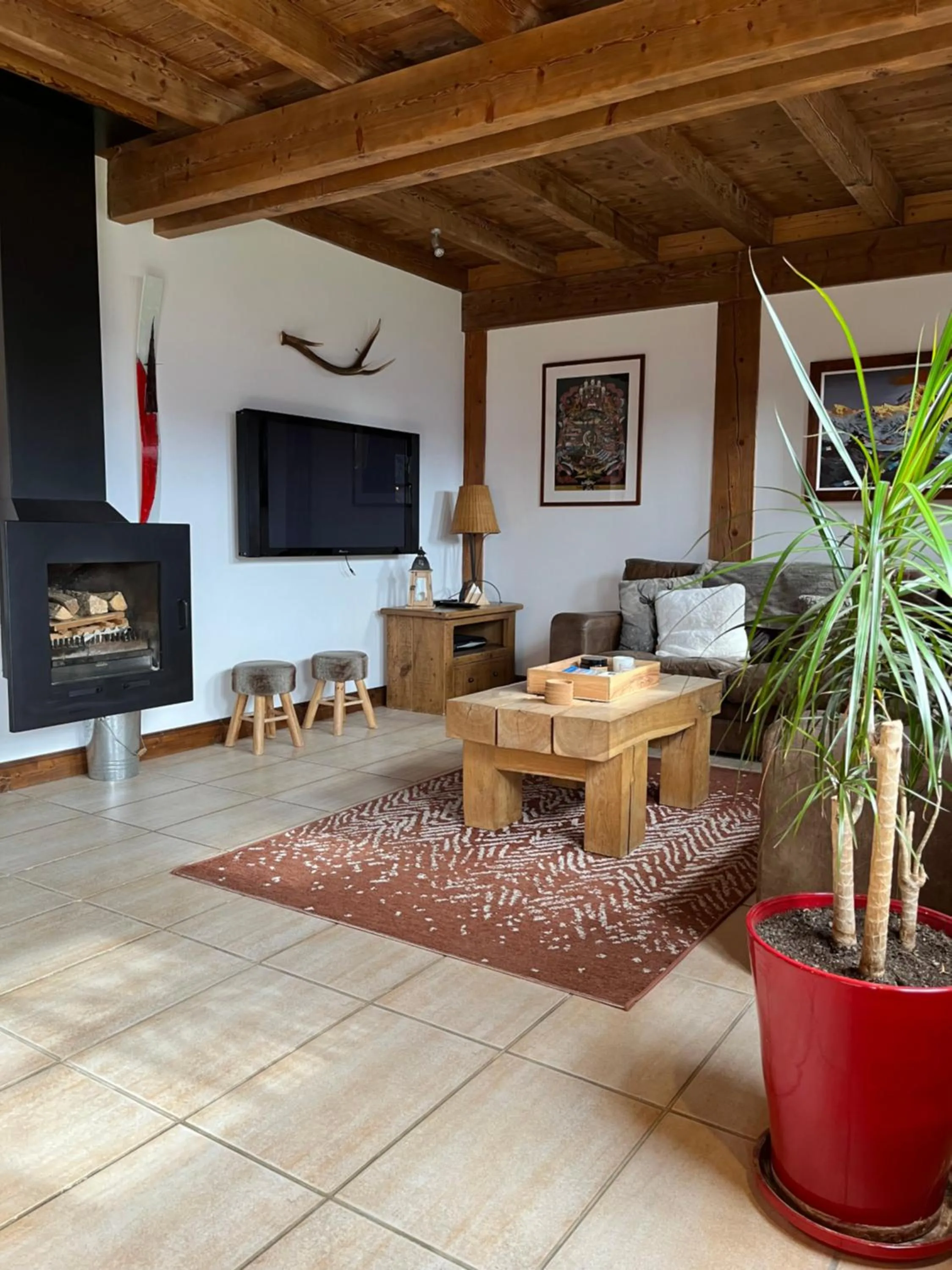 Living room in Chalet Le Pery