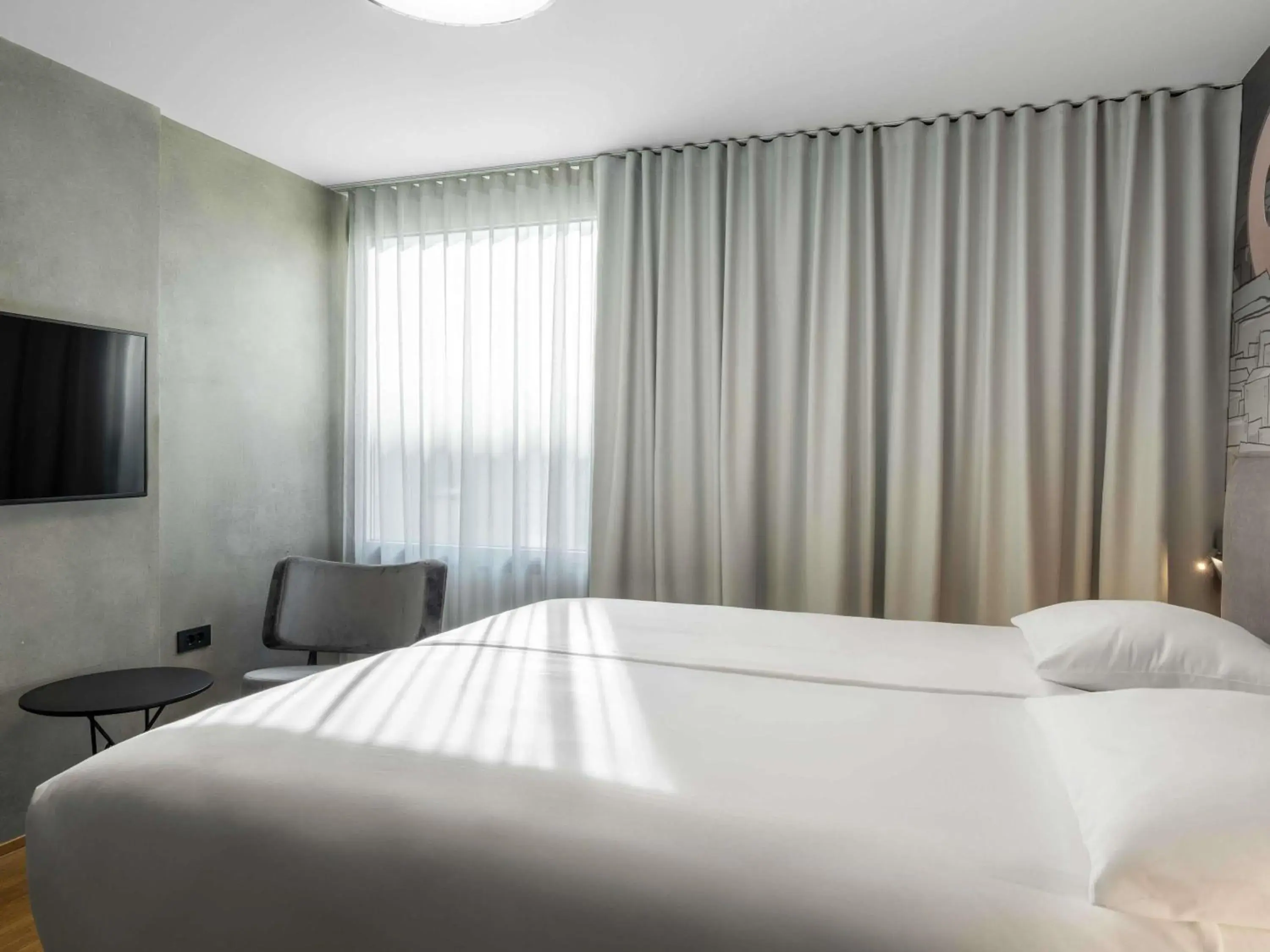 Bedroom, Bed in ibis Styles Ljubljana Centre Bedroom, Bed in ibis Styles Ljubljana Centre