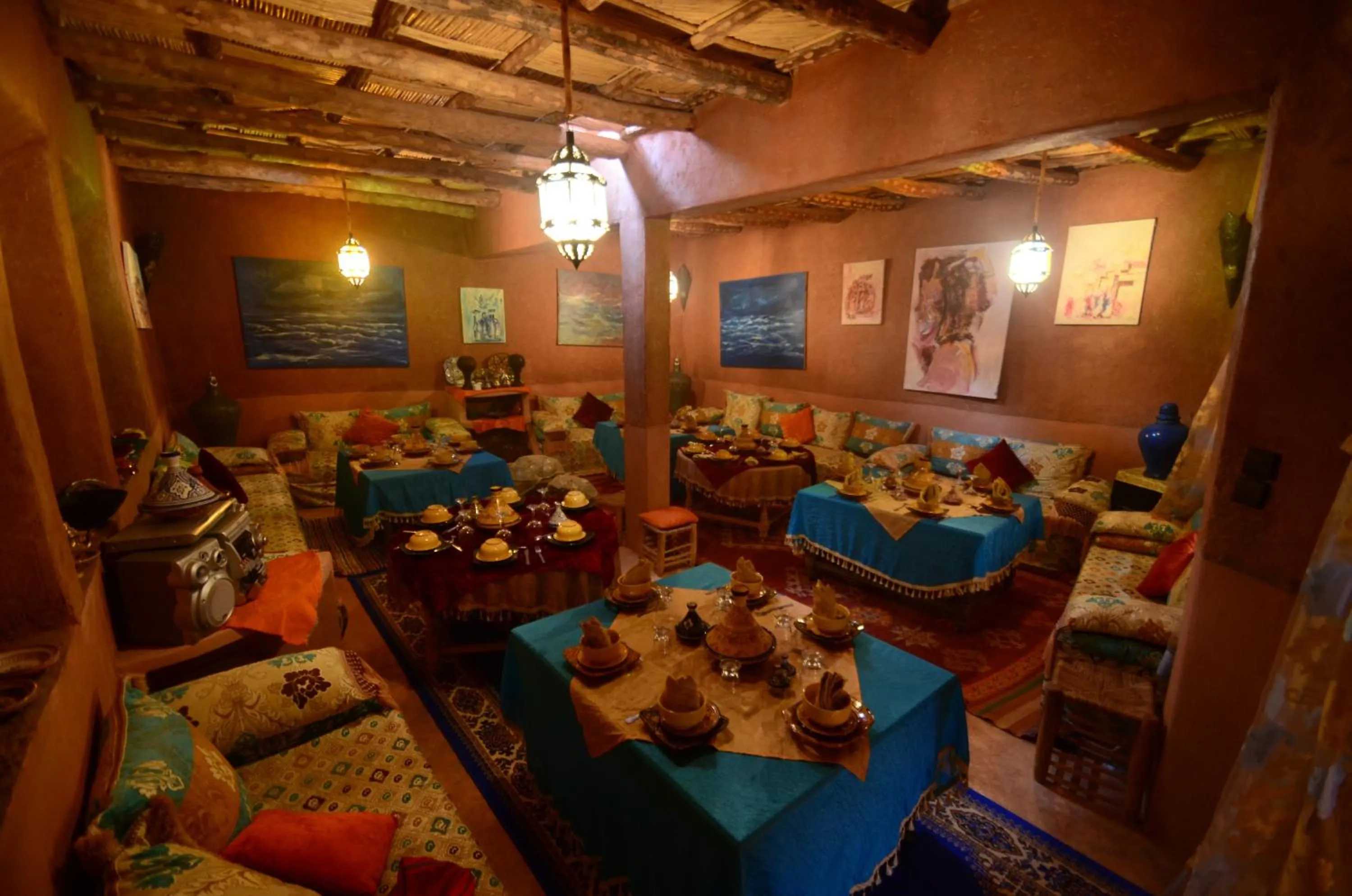 Restaurant/places to eat in Kasbah du Peintre