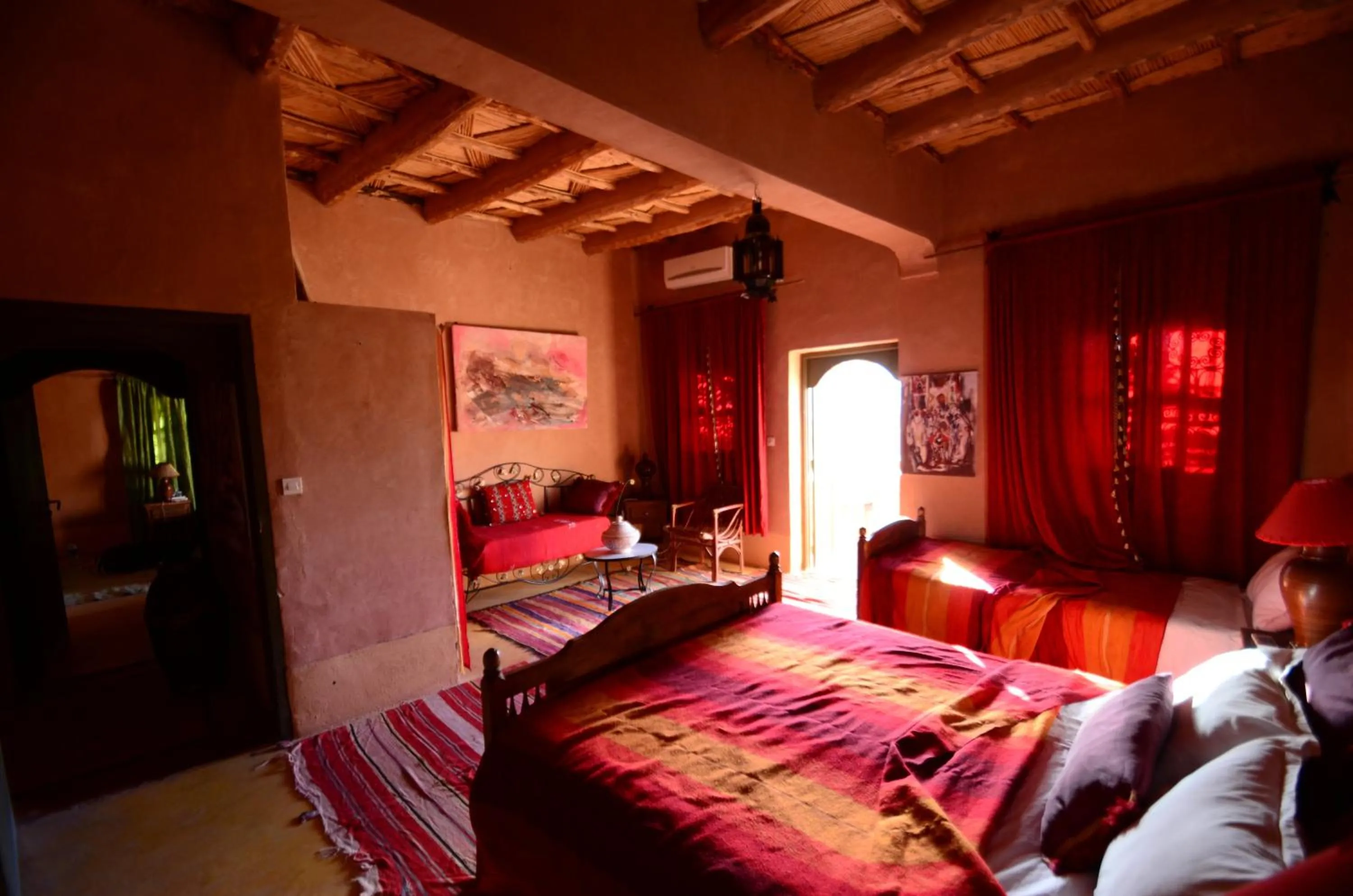 Bed in Kasbah du Peintre