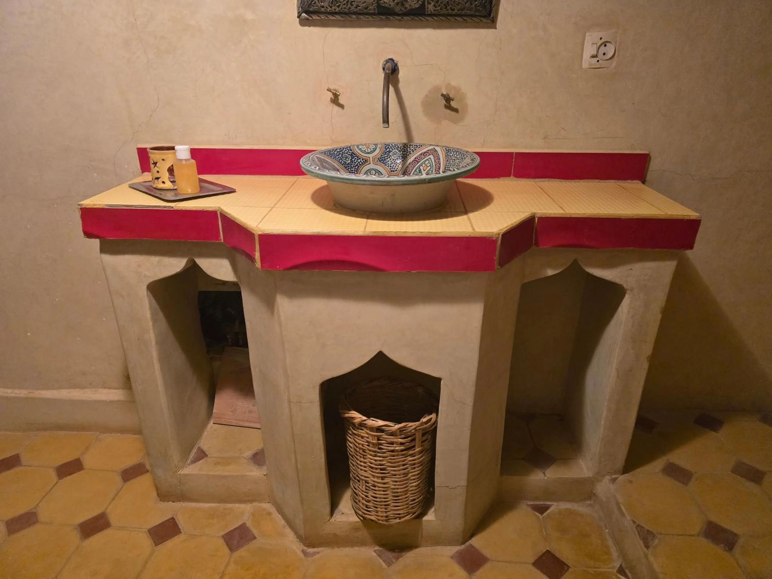 Bathroom in Kasbah du Peintre