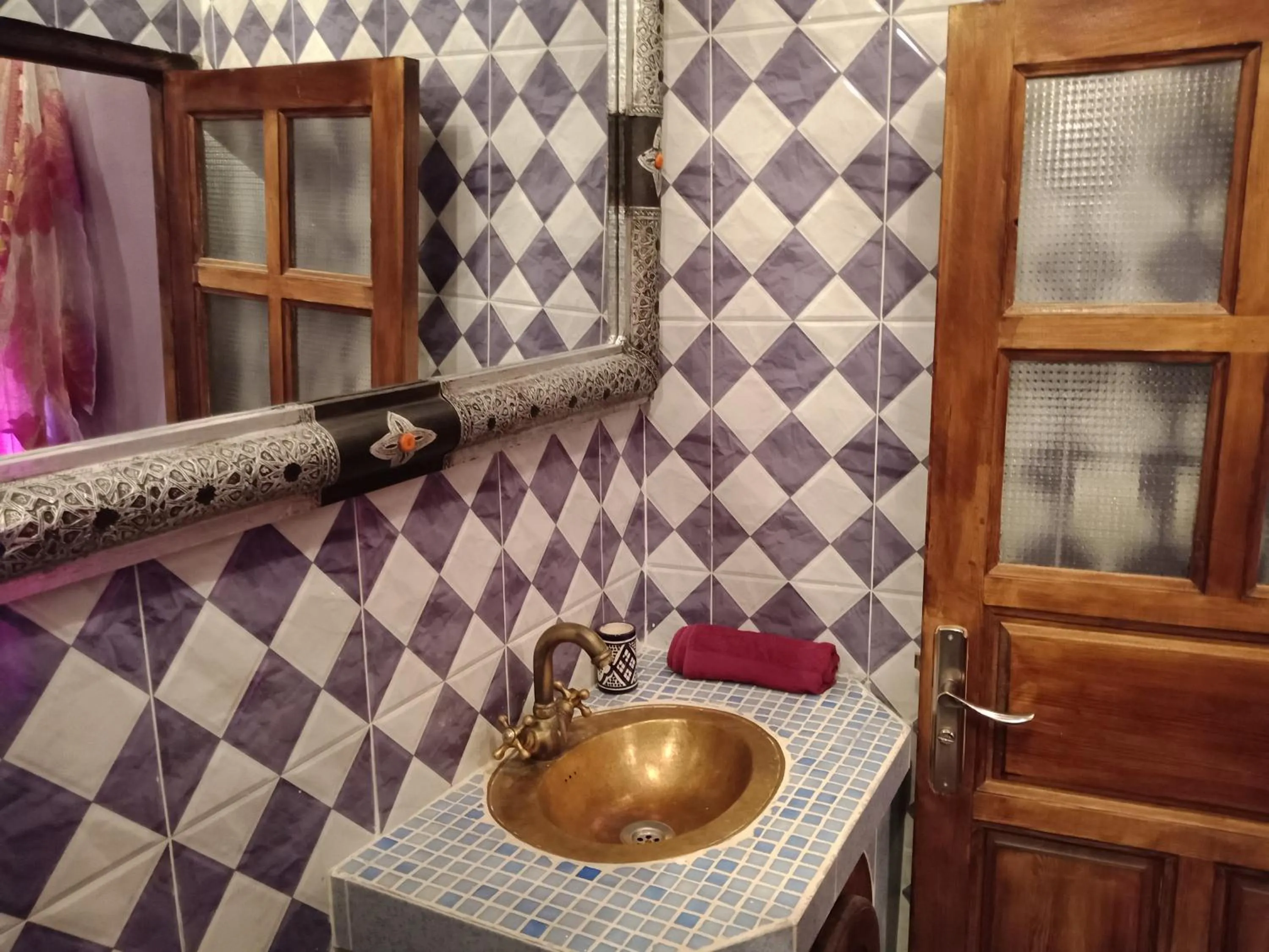 Bathroom in Kasbah du Peintre