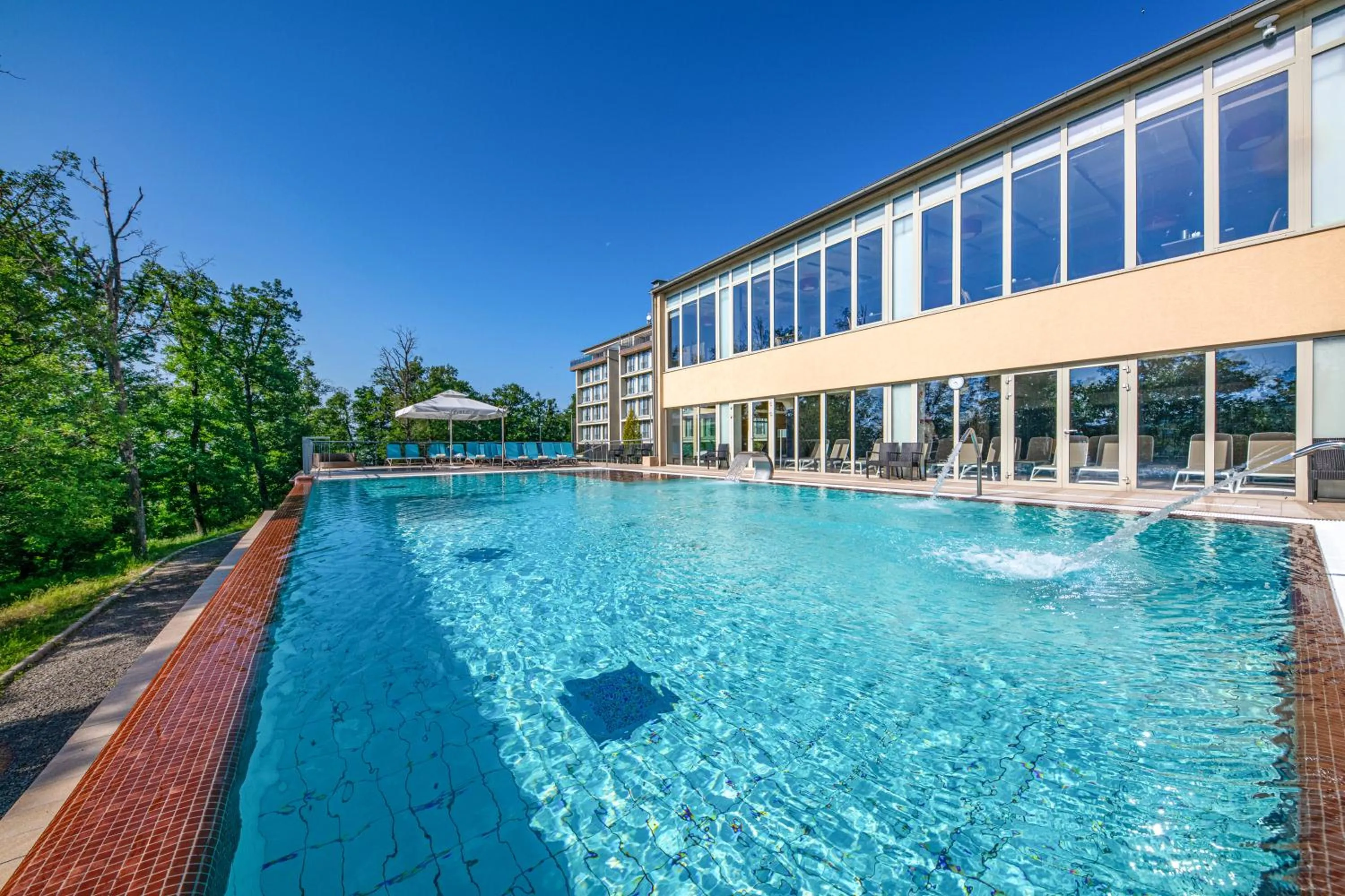 Swimming pool in Lifestyle Hotel Mátra