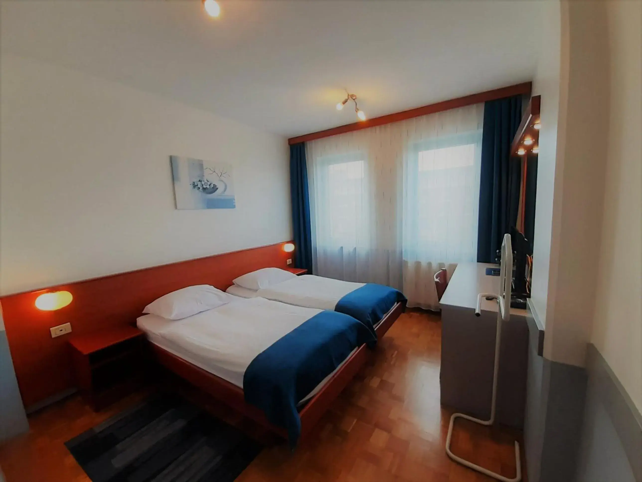 Twin Room in Rooms Vodisek - Depandansa Hotela Capris Capodistria Boutique Twin Room in Rooms Vodisek - Depandansa Hotela Capris Capodistria Boutique