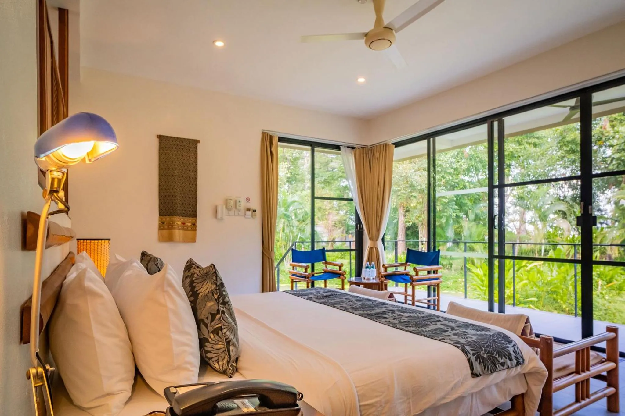 Bedroom, Bed in The River Resort