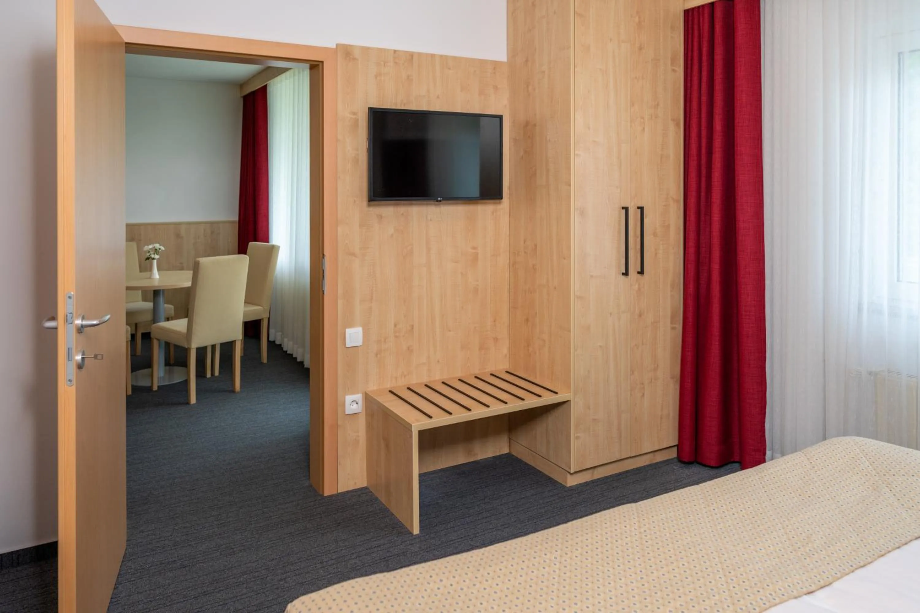 Bedroom, Bed in Hotel Jezero