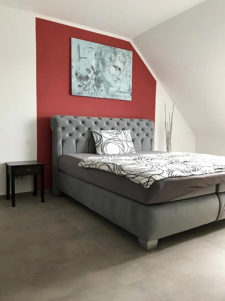 Bed in Hotel Maxdorfer Hof